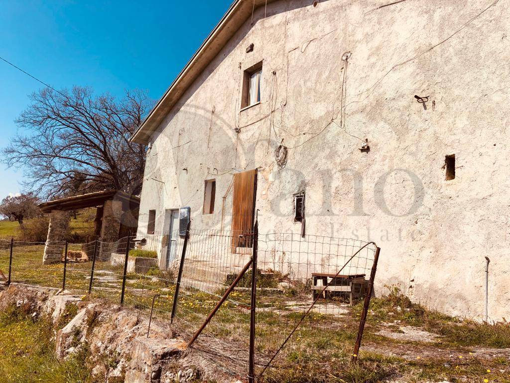 Casale di campagna in vendita a Santopadre