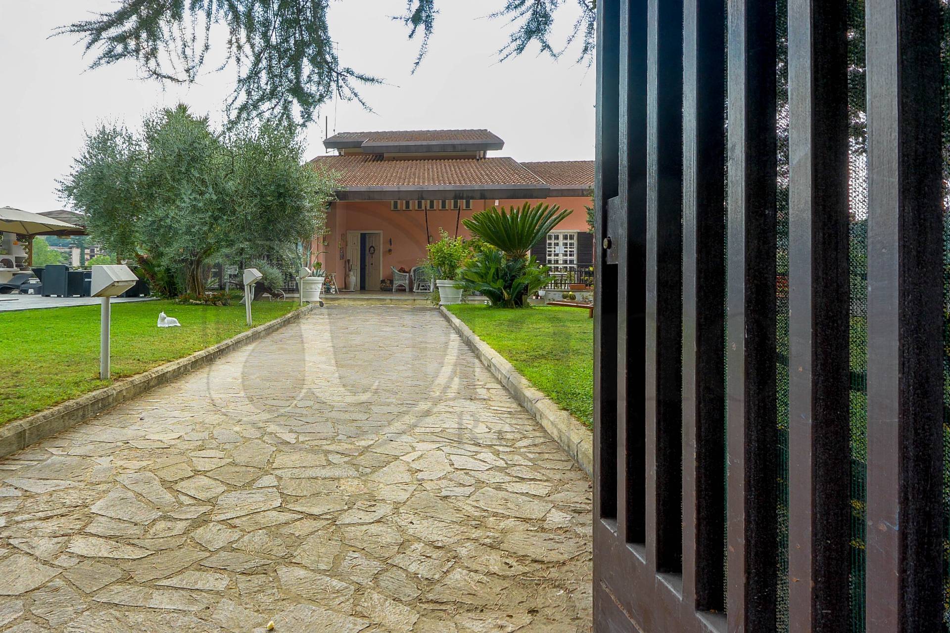 Villa in vendita a Strangolagalli