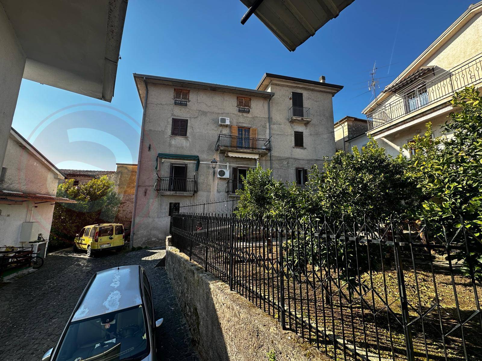 Abitazioni tipiche storiche in vendita a Colfelice