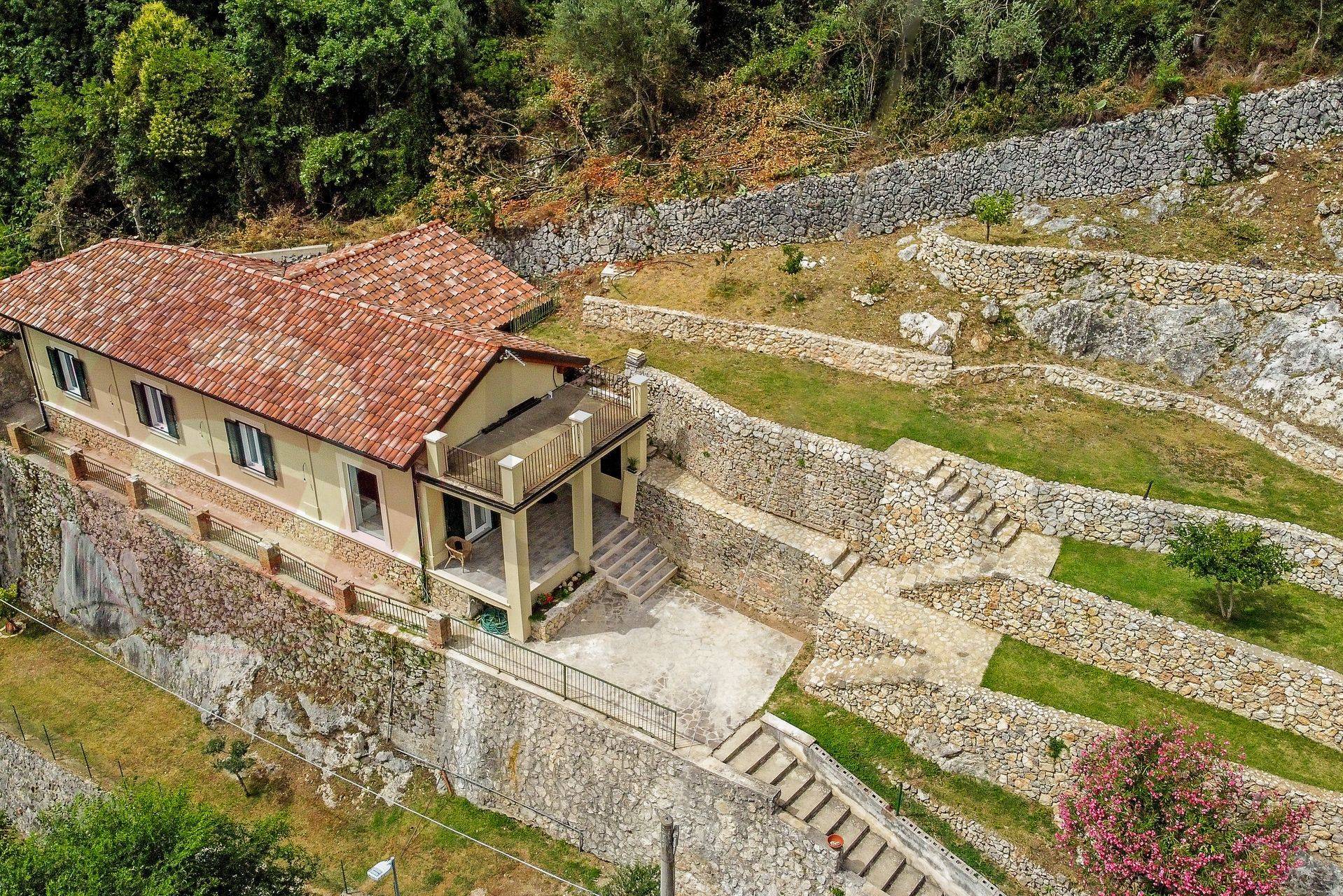 Abitazioni tipiche storiche in vendita a Arce