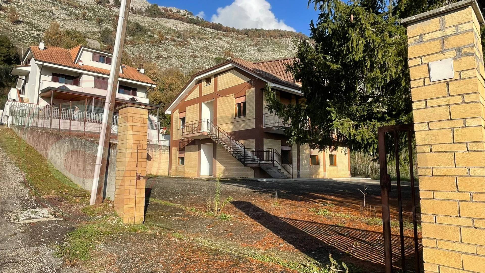 Villa bifamiliare in vendita a Roccasecca