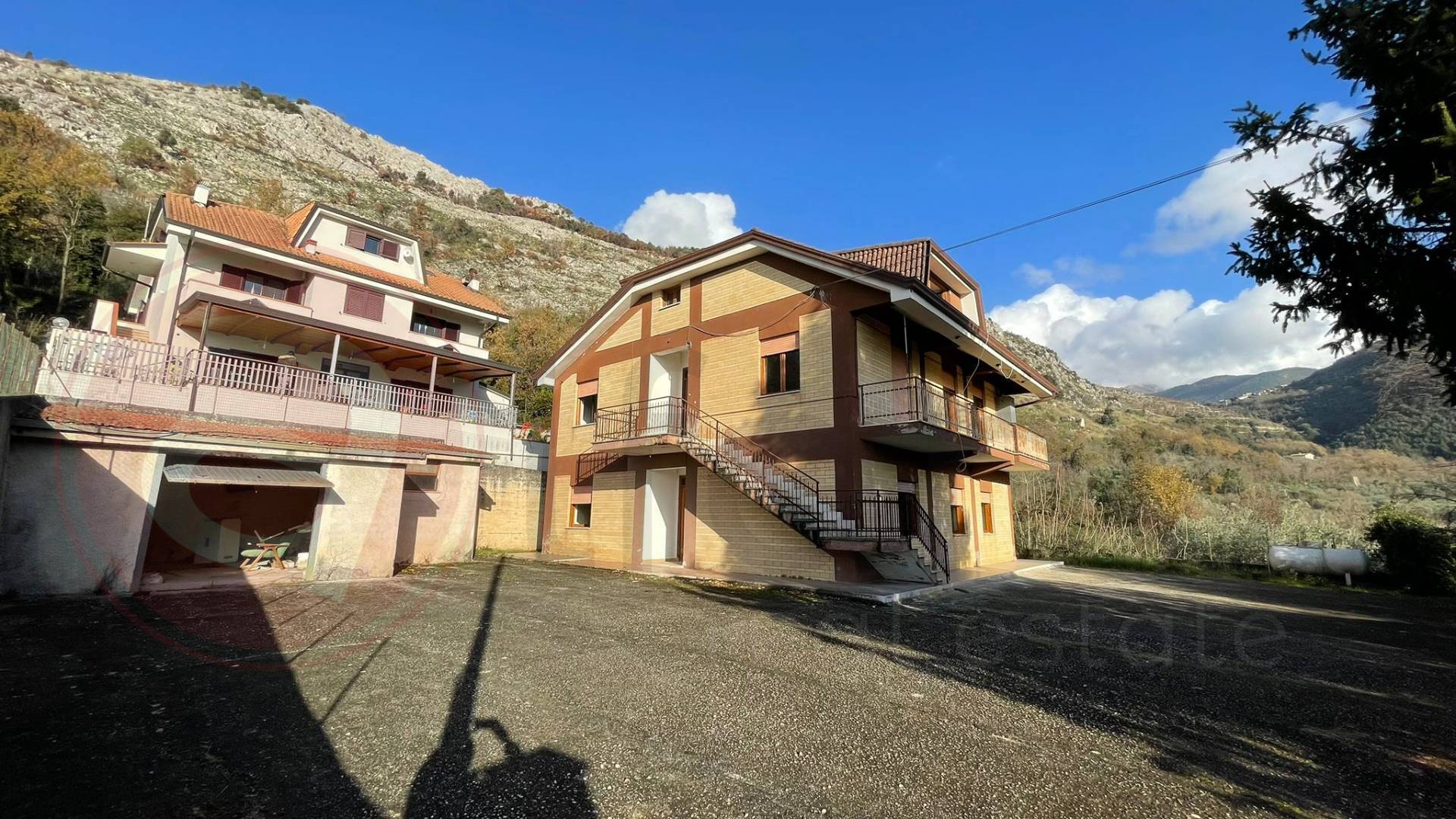 Villa bifamiliare in vendita a Roccasecca