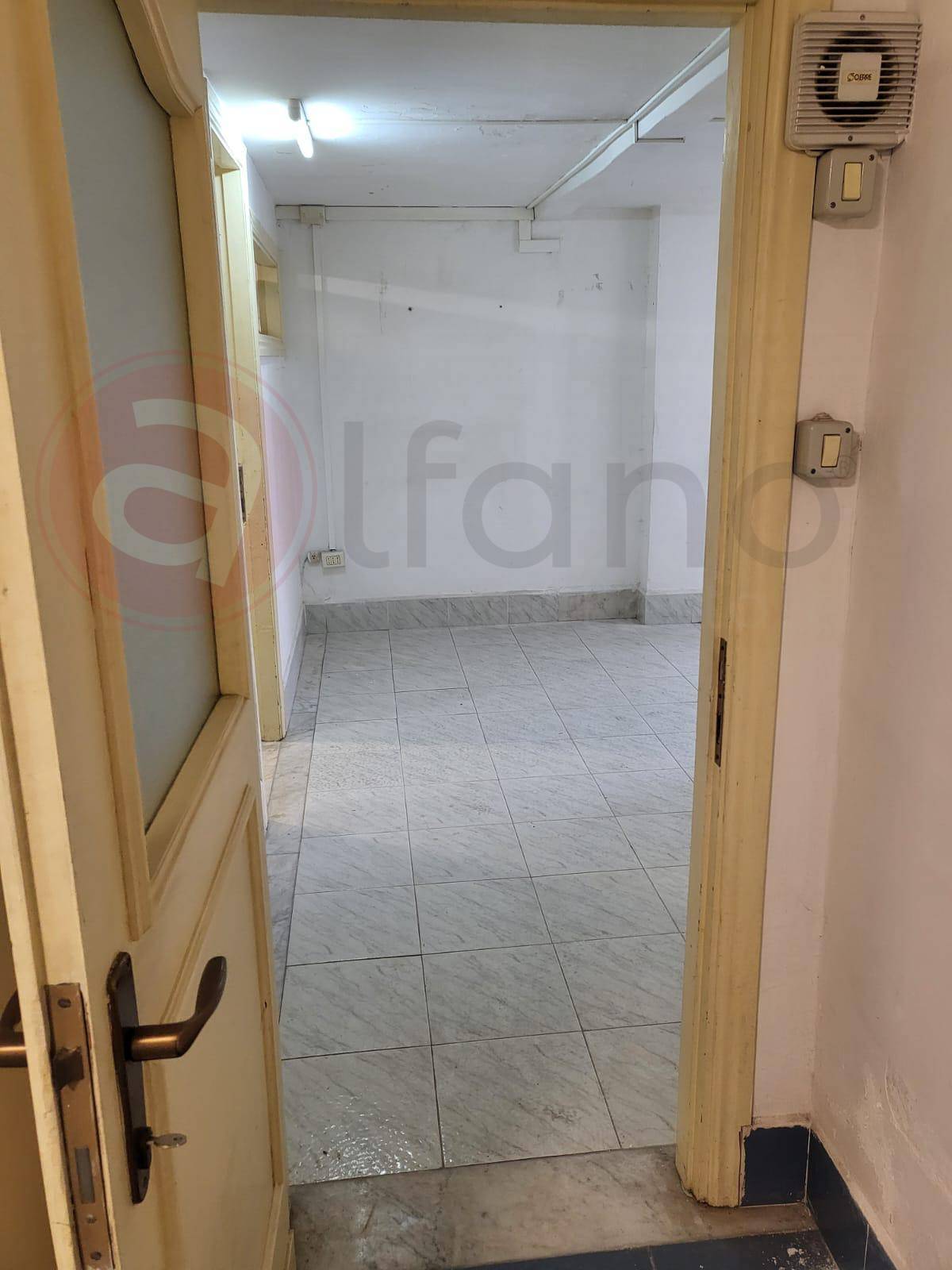 Locale commerciale in vendita a Cassino