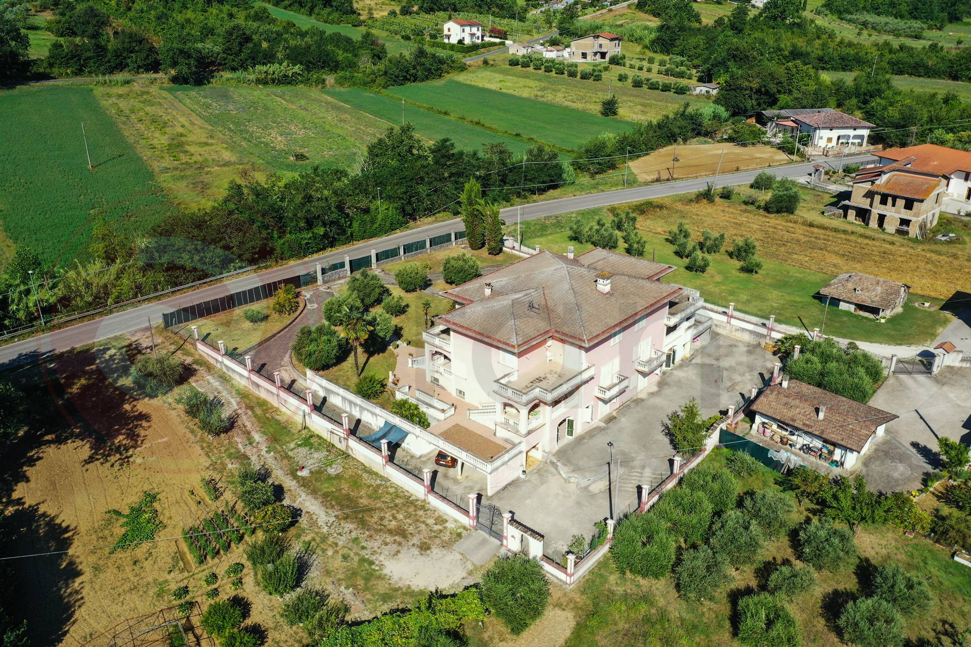 Villa bifamiliare in vendita a San Giovanni Incarico