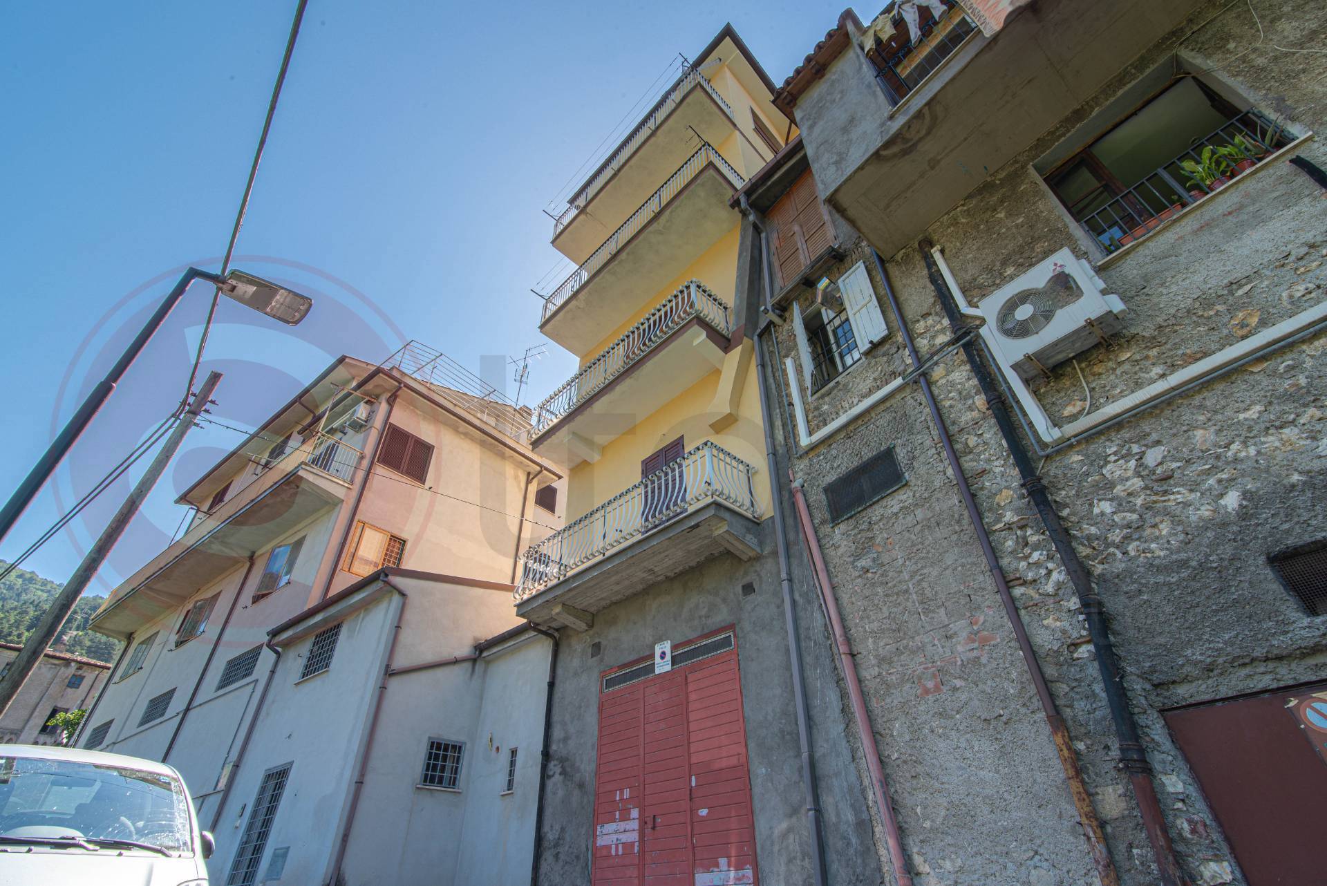 Palazzo intero stabile in vendita a Piglio