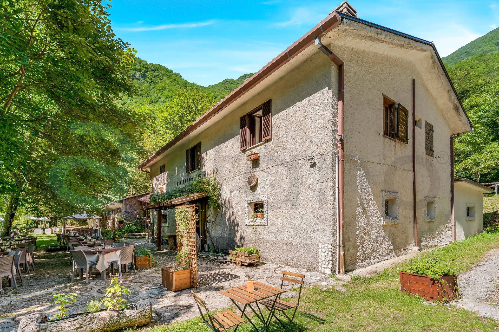 Casale di campagna in vendita a Settefrati