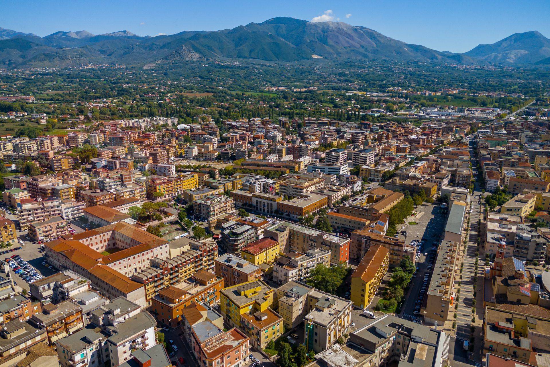 Palazzo intero stabile in vendita a Cassino
