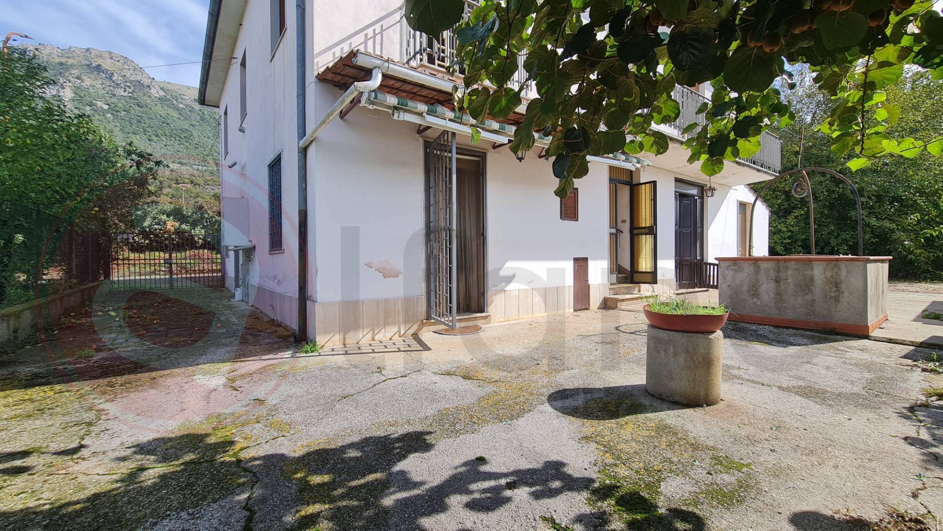 Casa indipendente in vendita a Roccasecca, Caprile