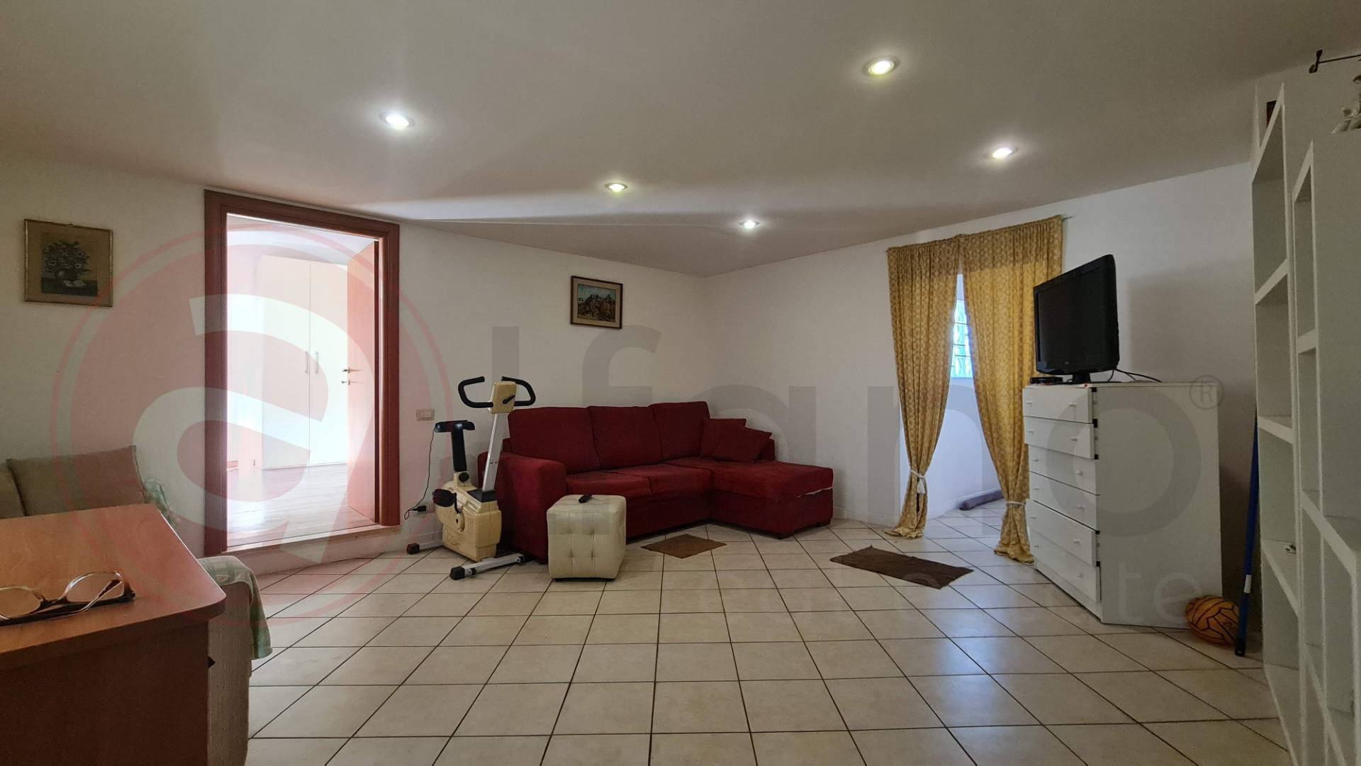 Abitazioni tipiche storiche in vendita a Arce, centro storico