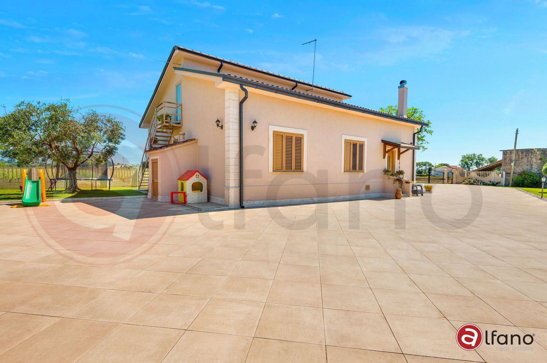 Villa in vendita a Pontecorvo