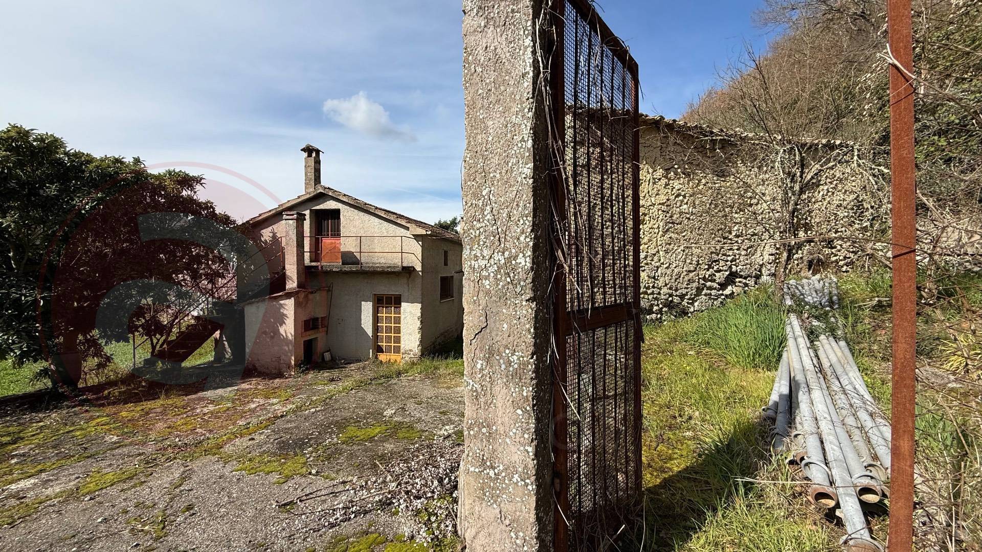 Casale di campagna in vendita a Arpino