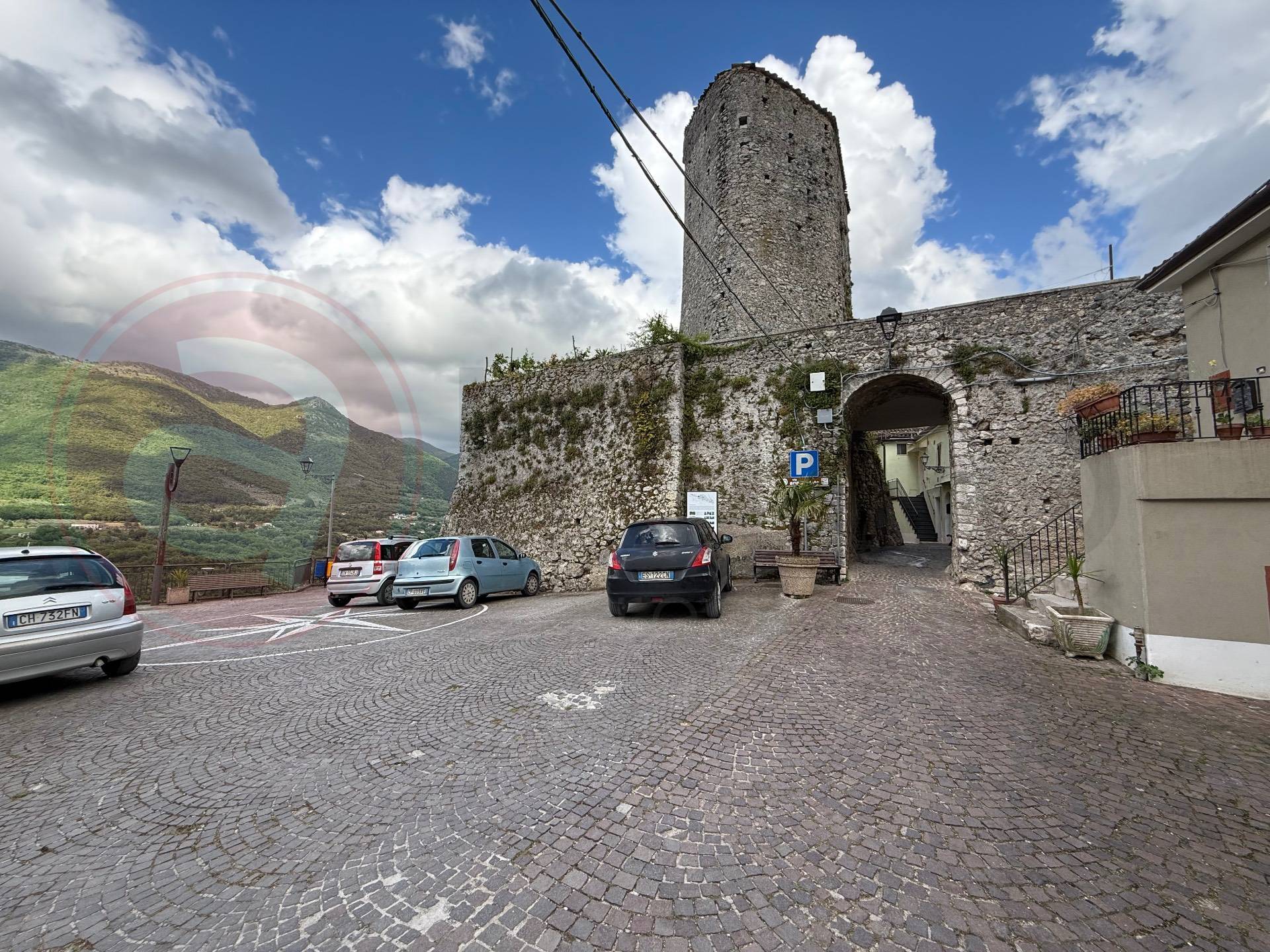 Abitazioni tipiche storiche in vendita a Ciorlano