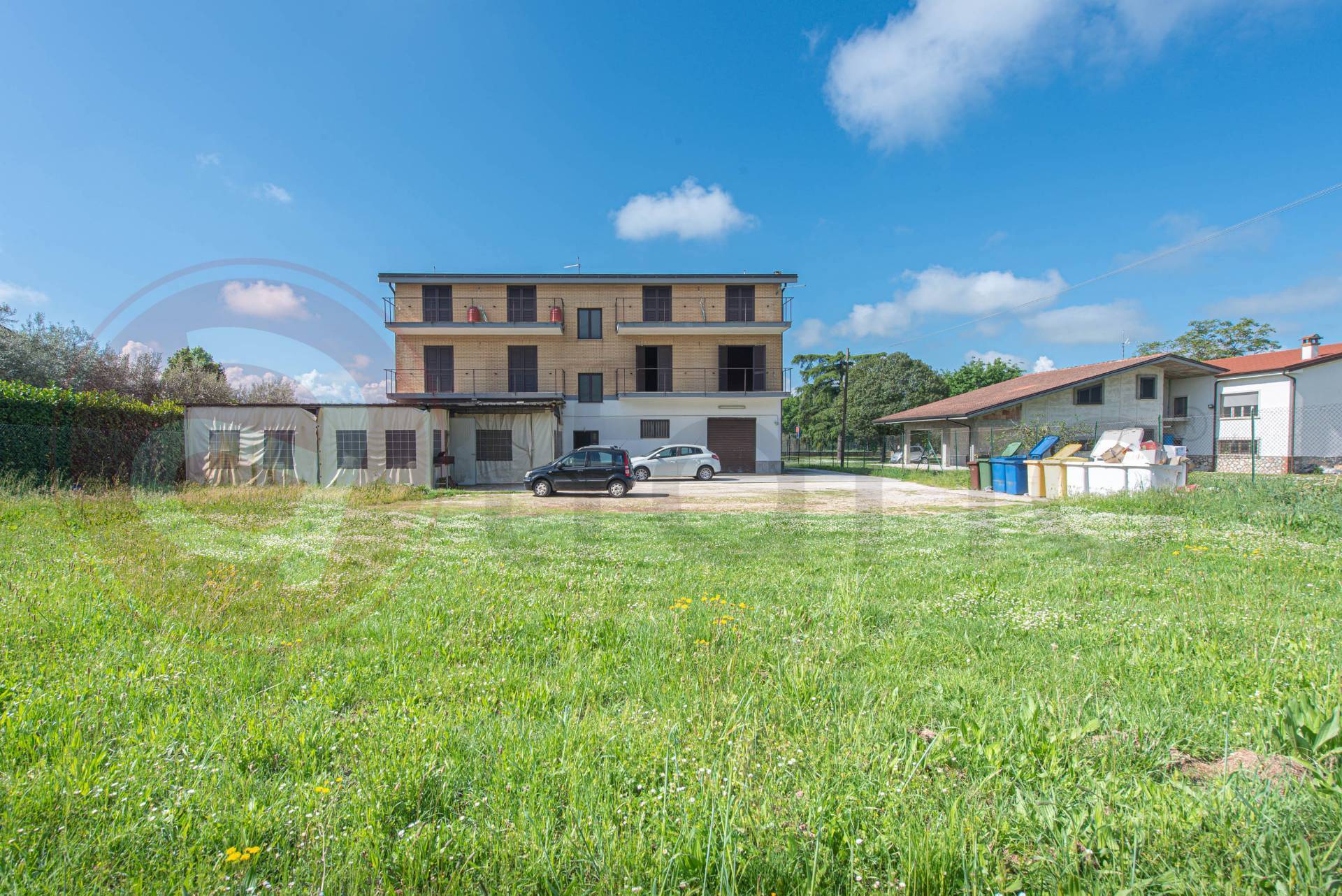 Palazzo intero stabile in vendita a Castrocielo