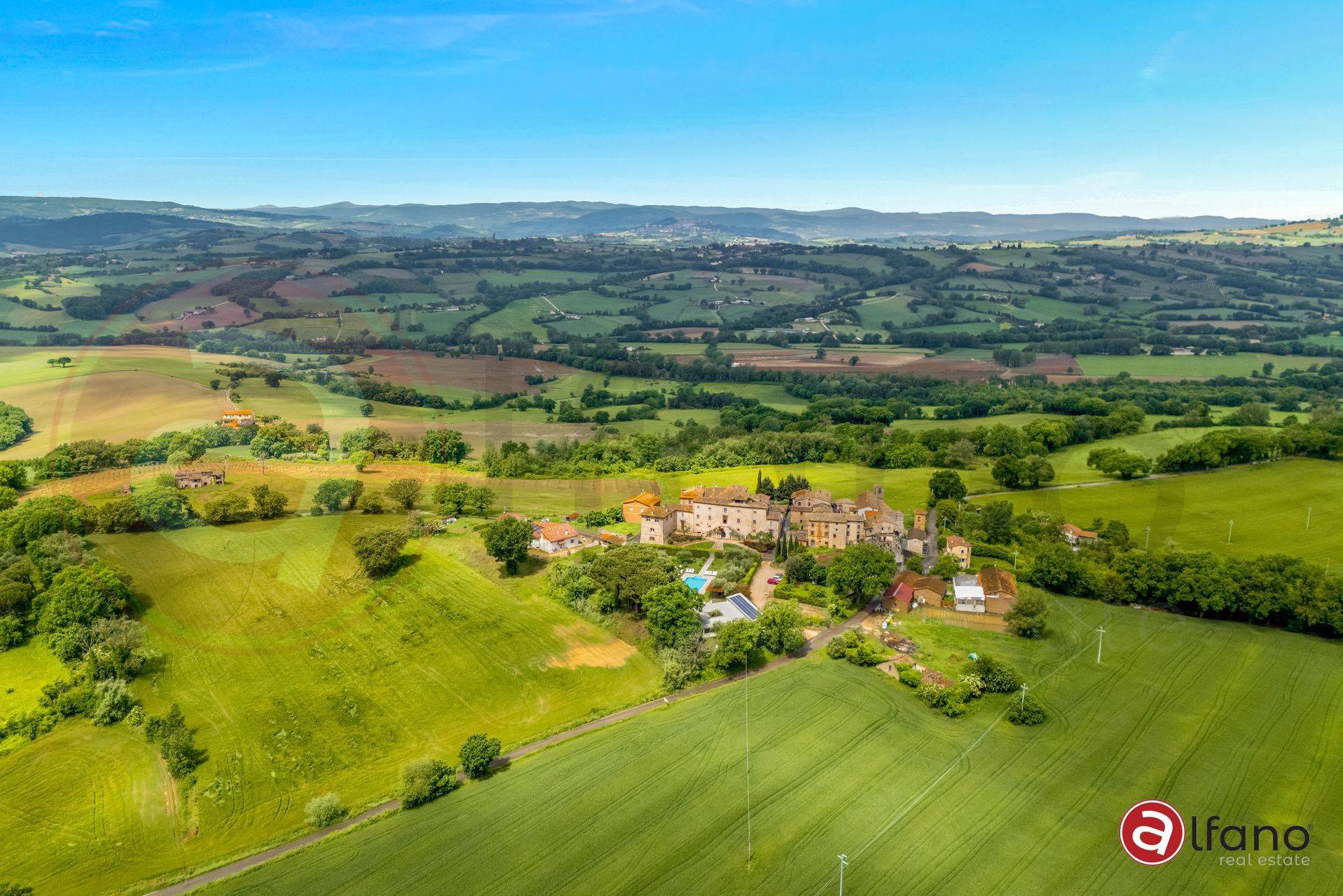 Abitazioni tipiche storiche in vendita a Massa Martana, Montignano