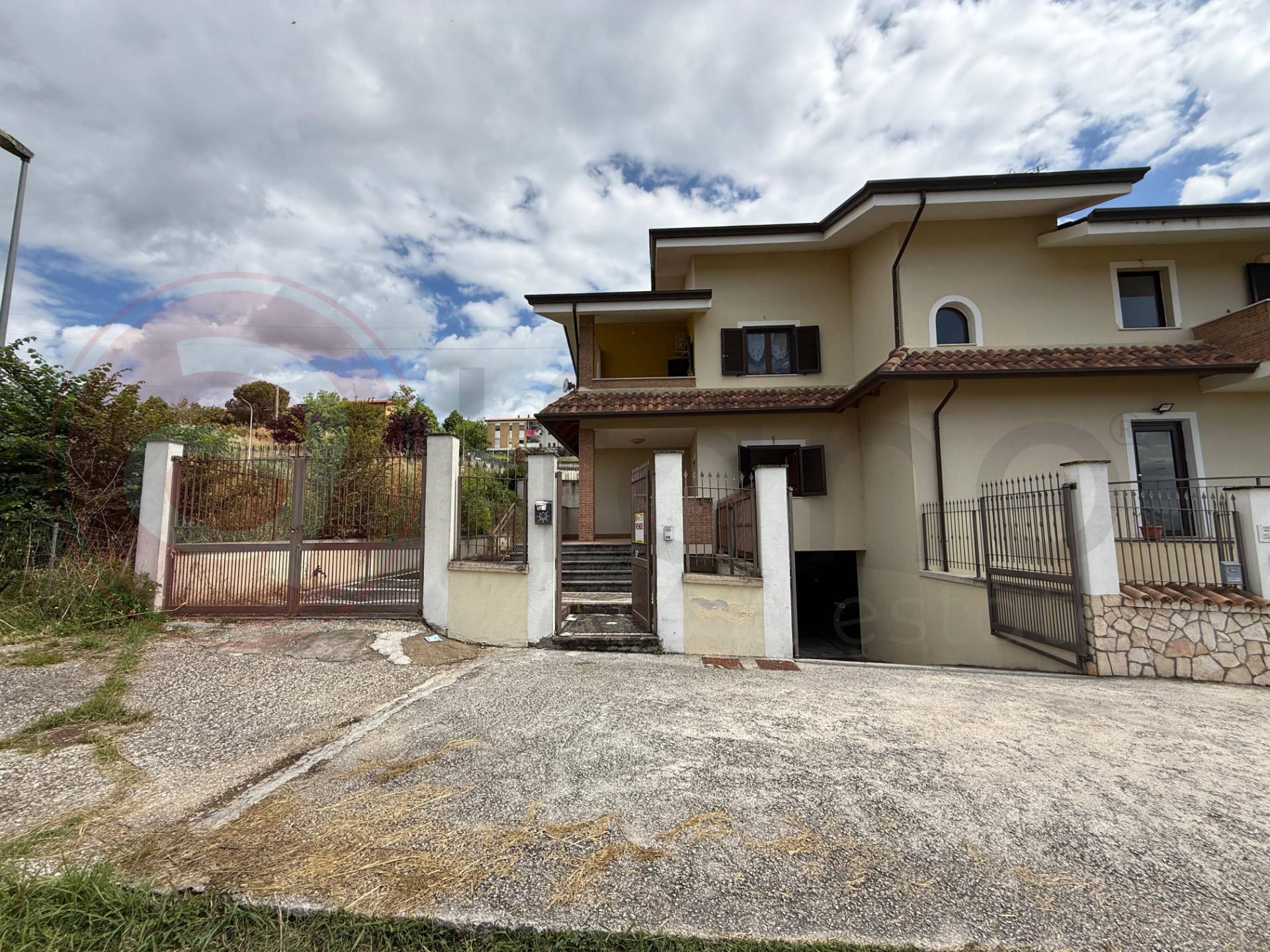 Appartamento in vendita a Colfelice