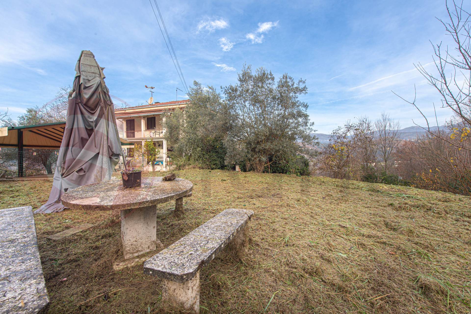 Casa indipendente in vendita a Torrice