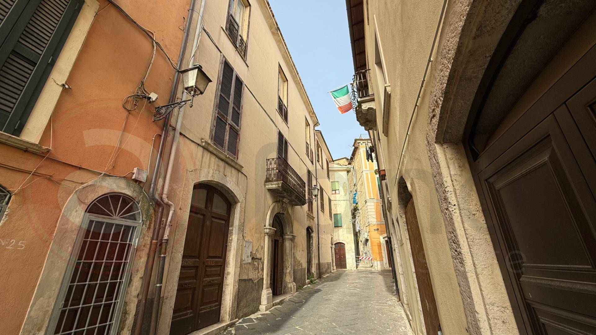 Palazzo storico in vendita a Isola del Liri