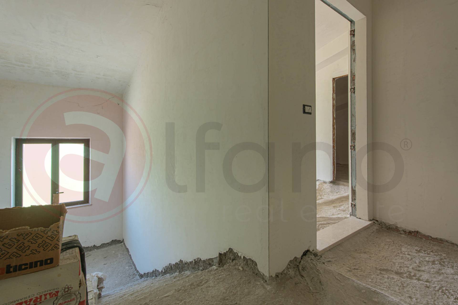 Palazzo intero stabile in vendita a Castrocielo