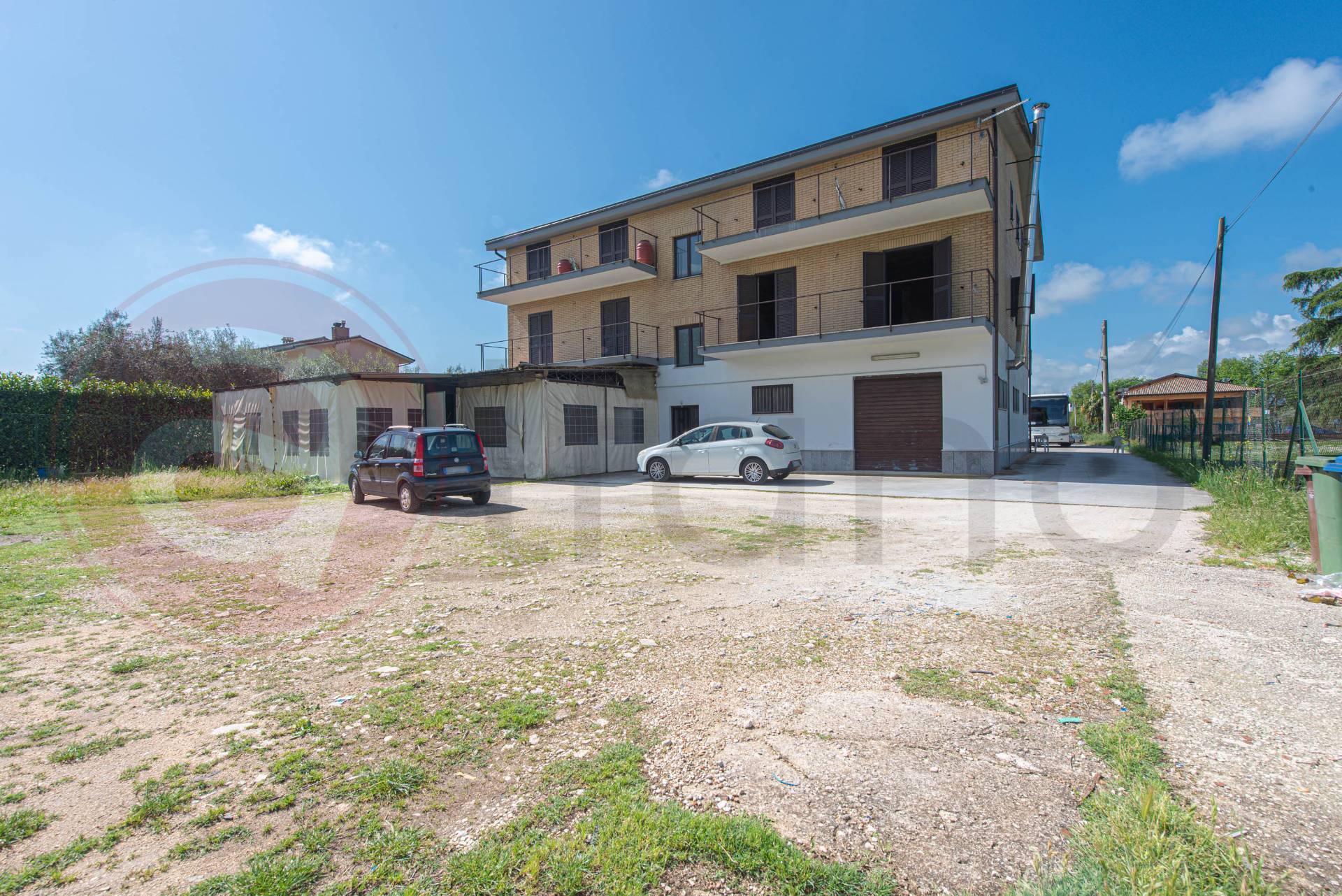 Palazzo intero stabile in vendita a Castrocielo