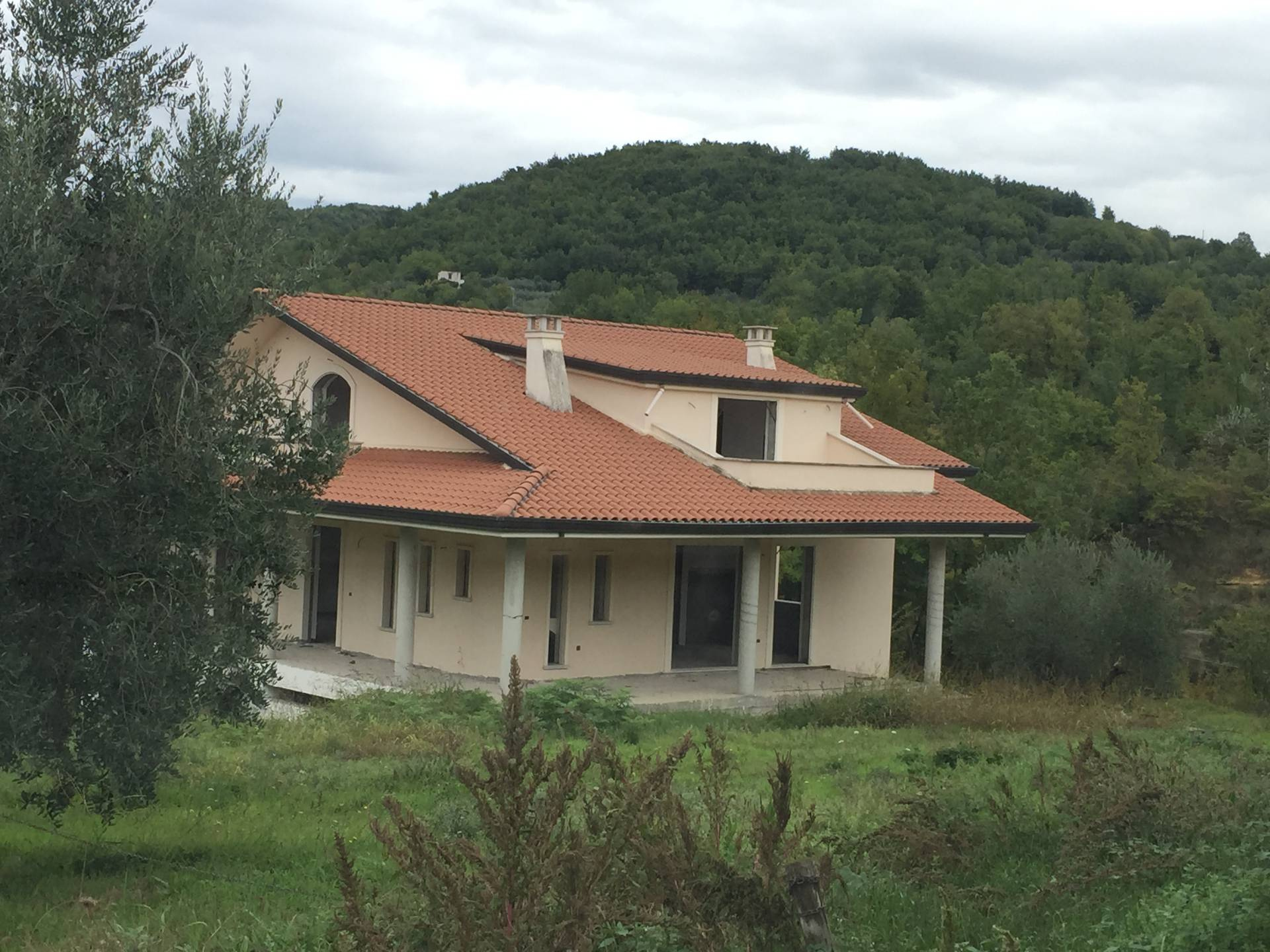 Villa trifamiliare in vendita a Fontana Liri