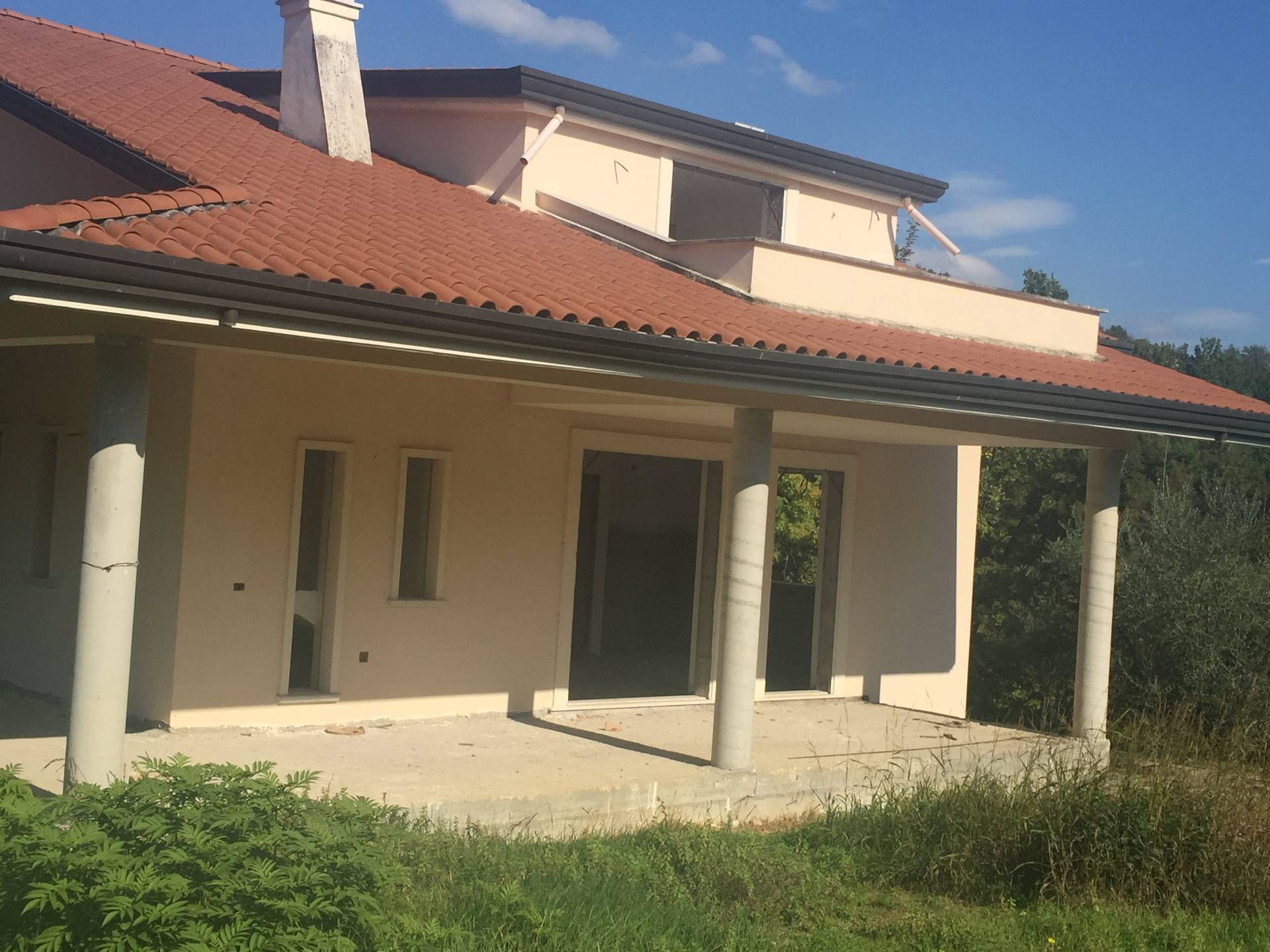 Villa trifamiliare in vendita a Fontana Liri