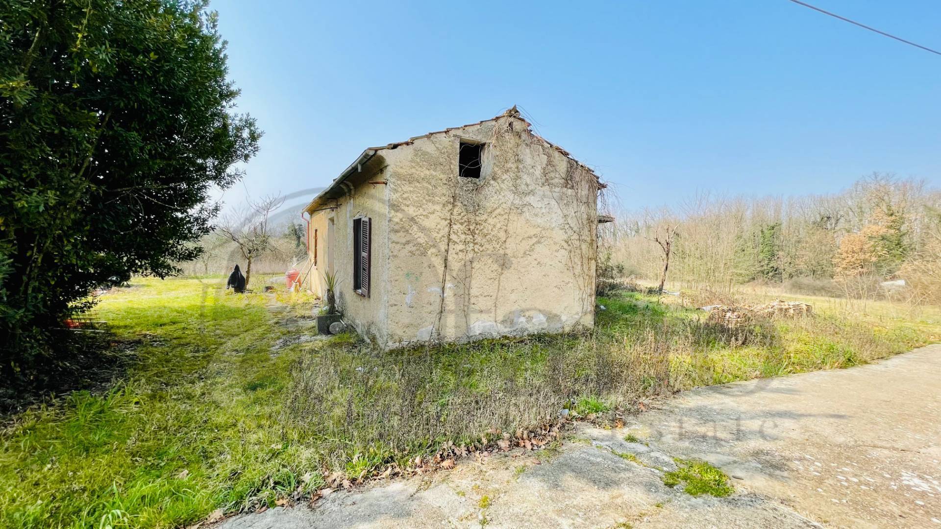 Rudere in vendita a Arce