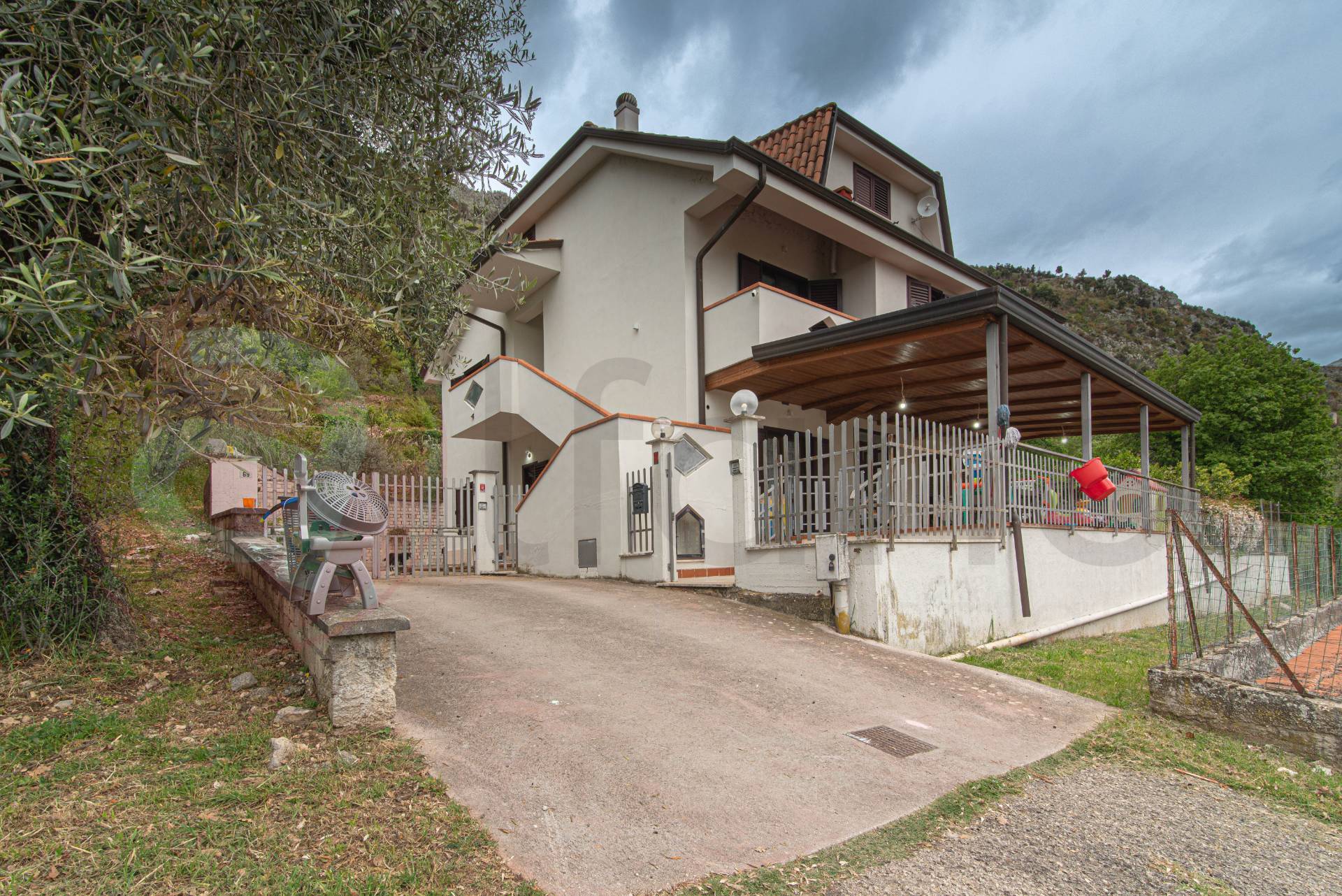 Villa bifamiliare in vendita a Roccasecca