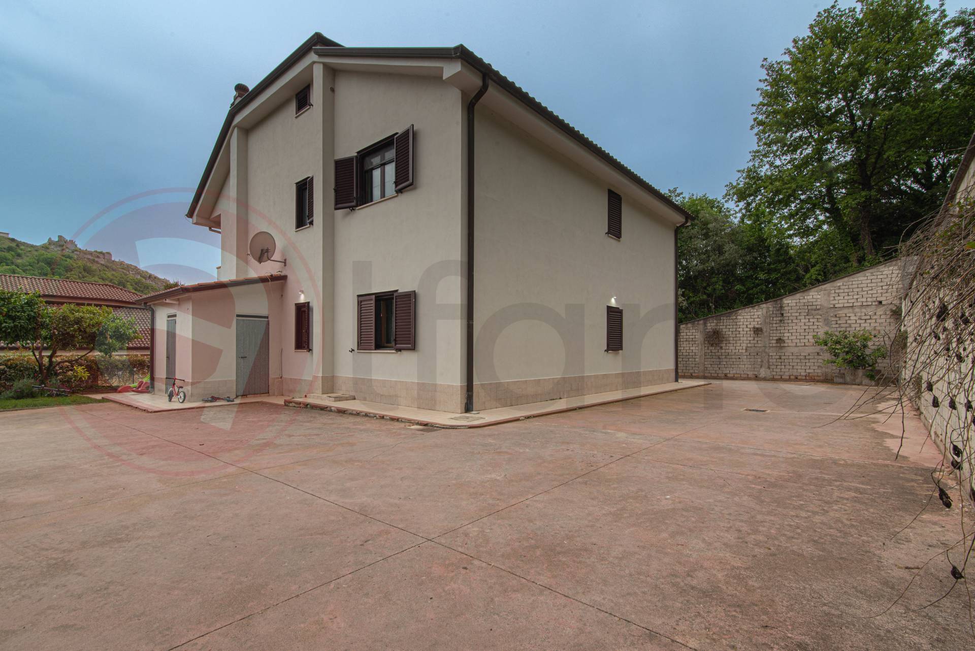 Villa bifamiliare in vendita a Roccasecca