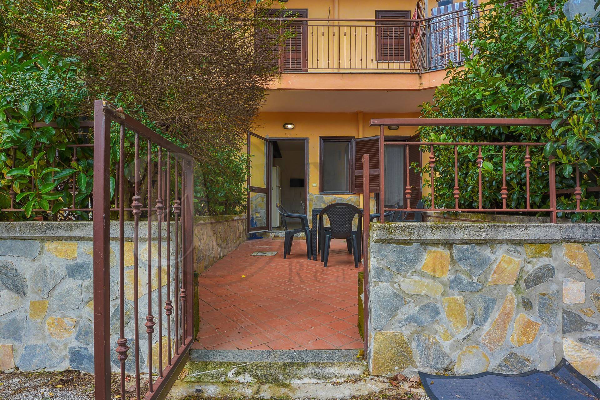 Appartamento in vendita a Laureana Cilento