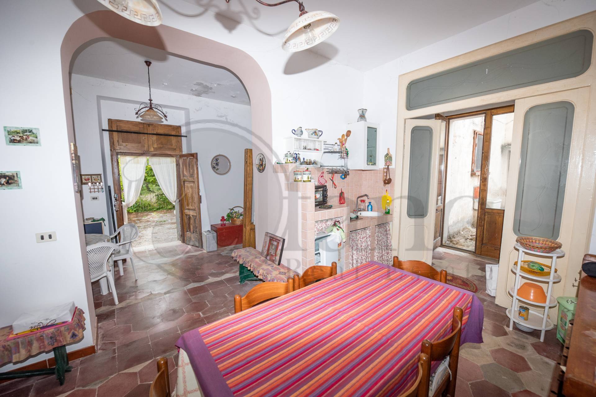 Casale di campagna in vendita a Paterno