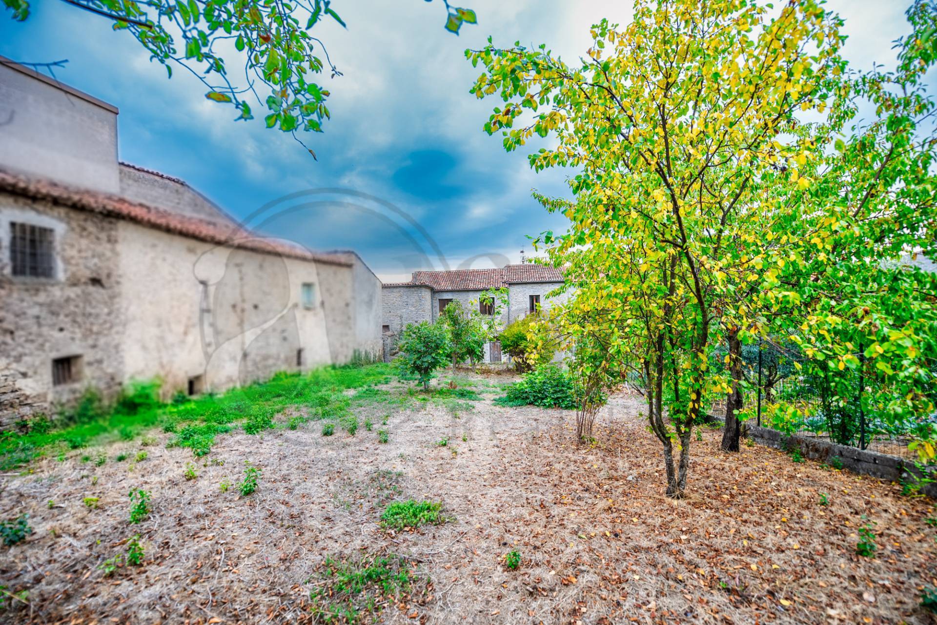 Abitazioni tipiche storiche in vendita a Sasso di Castalda