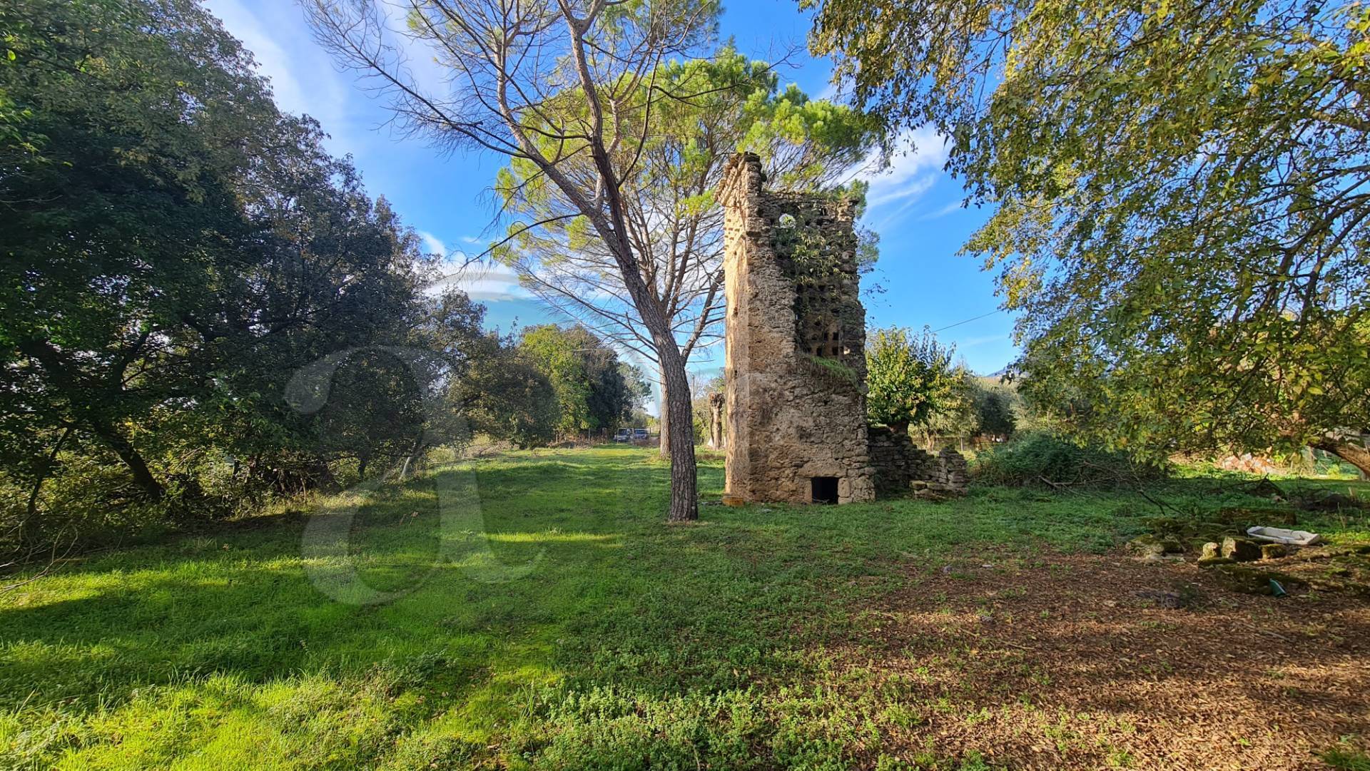 Casale di campagna in vendita a Aquino