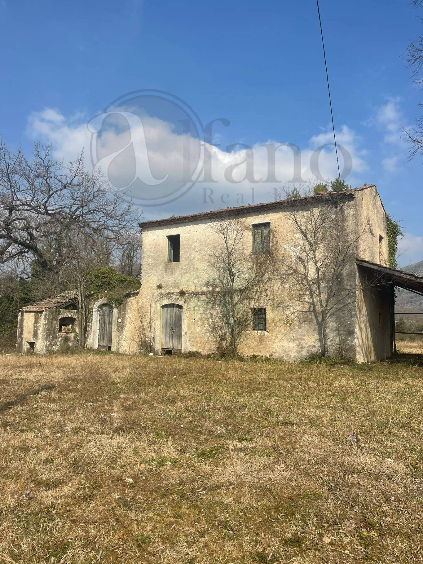 Casale di campagna in vendita a Roccasecca