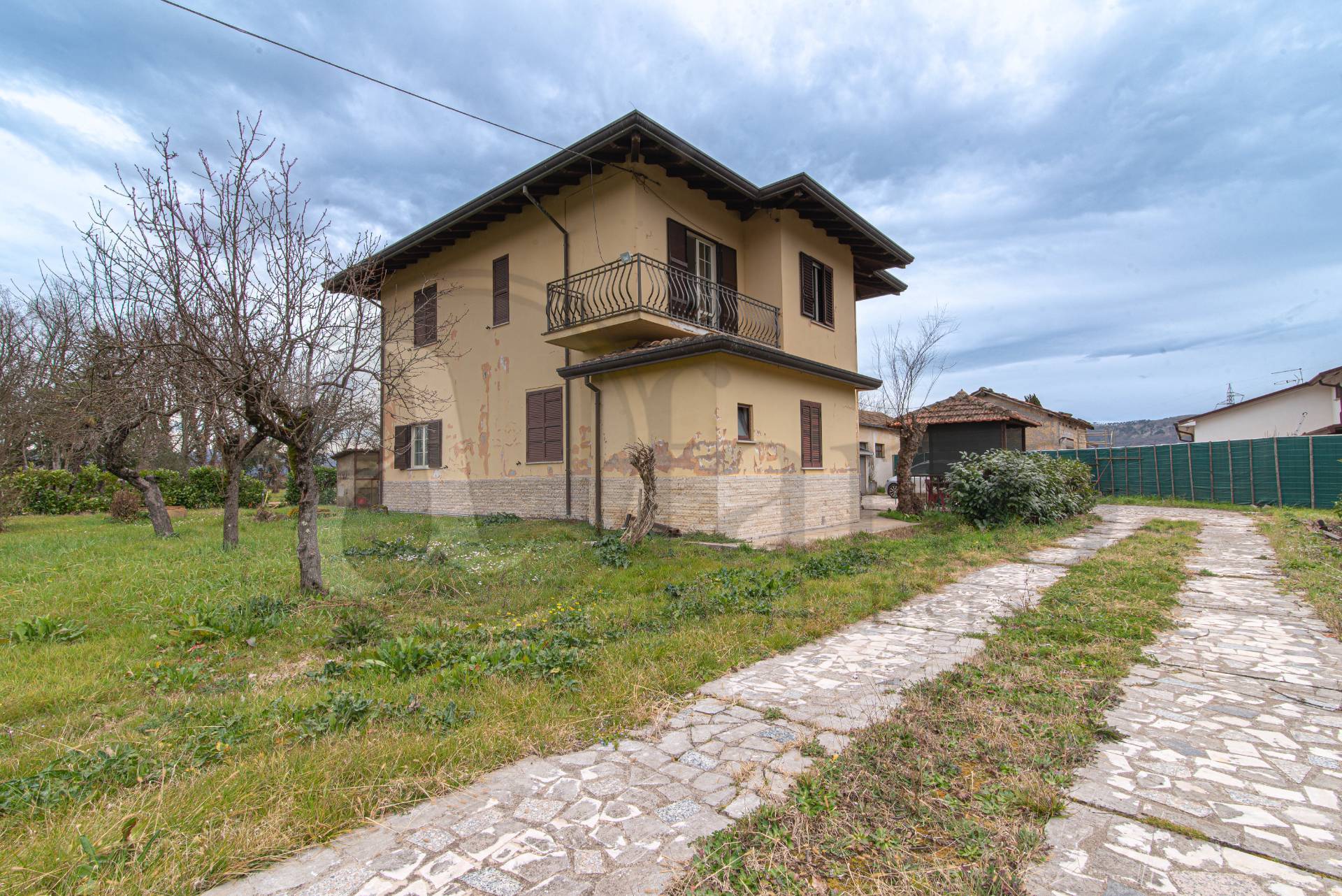 Casale di campagna in vendita a Ceprano