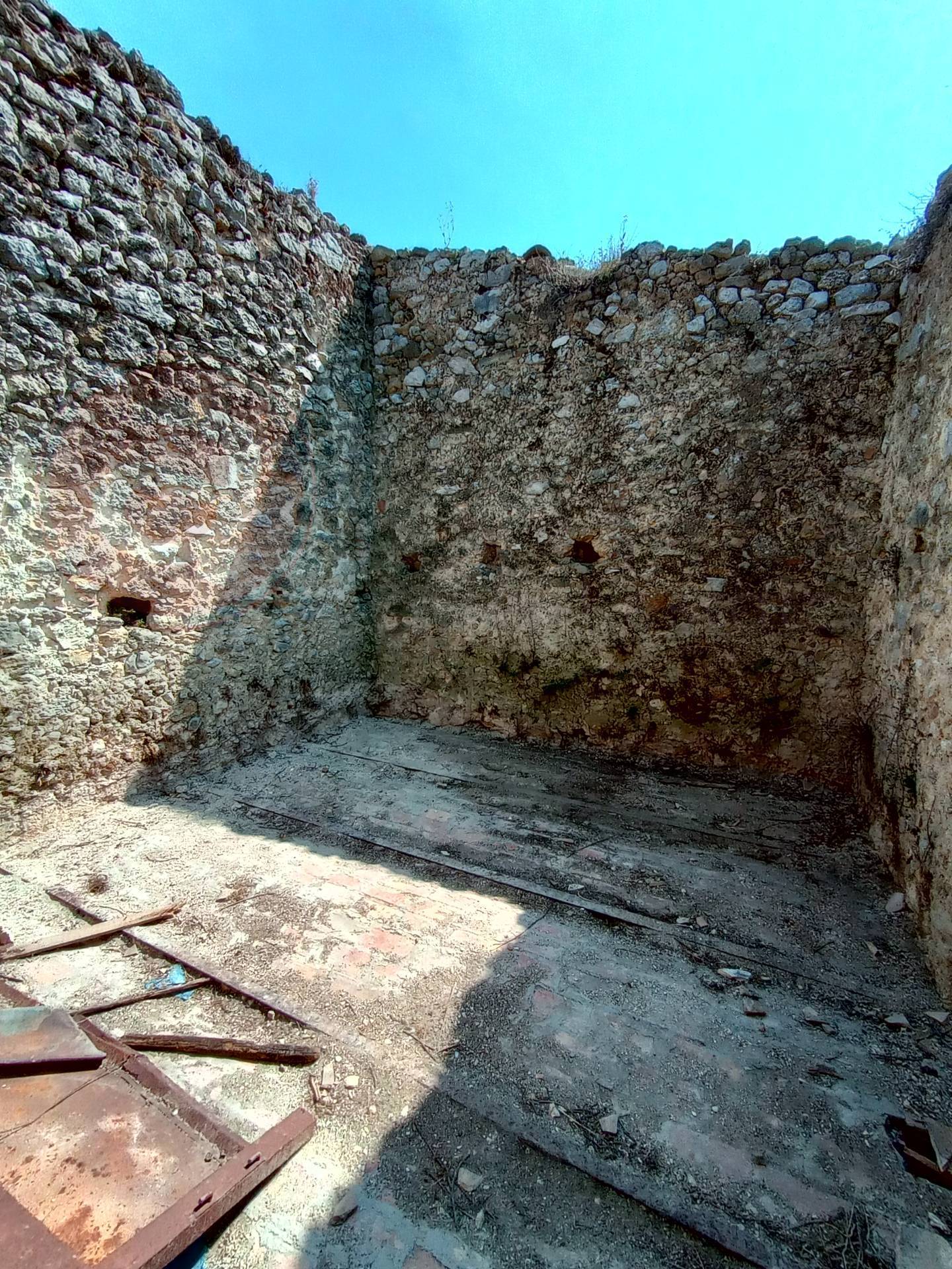 Casale di campagna in vendita a Monte San Giovanni Campano, Chiaiamari