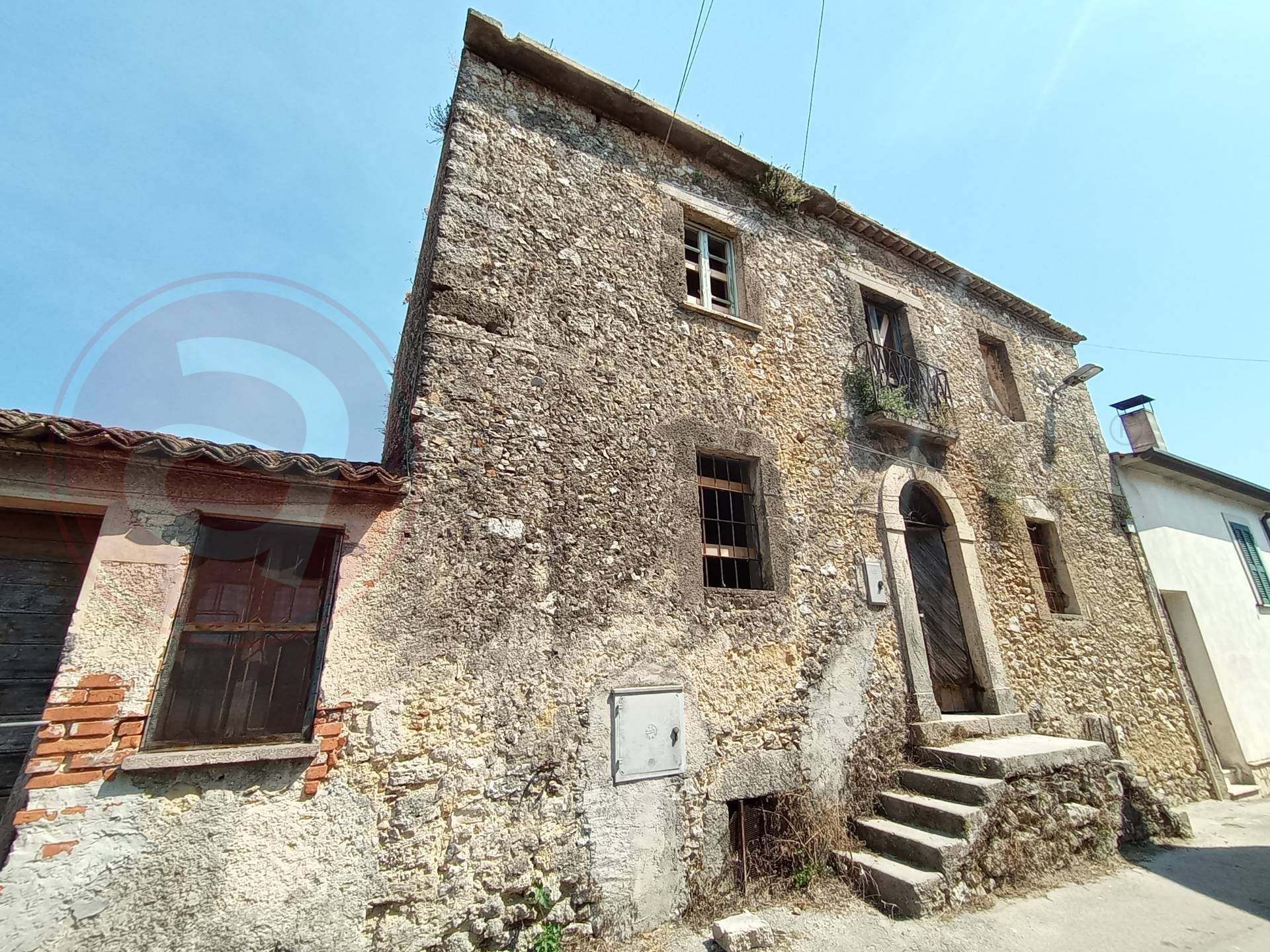 Casale di campagna in vendita a Monte San Giovanni Campano, Chiaiamari
