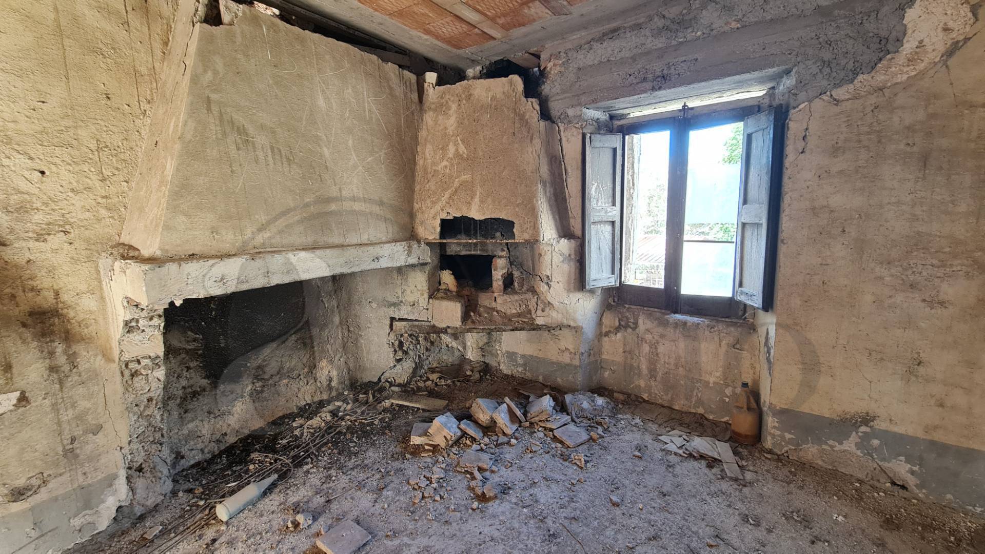 Abitazioni tipiche storiche in vendita a Arce