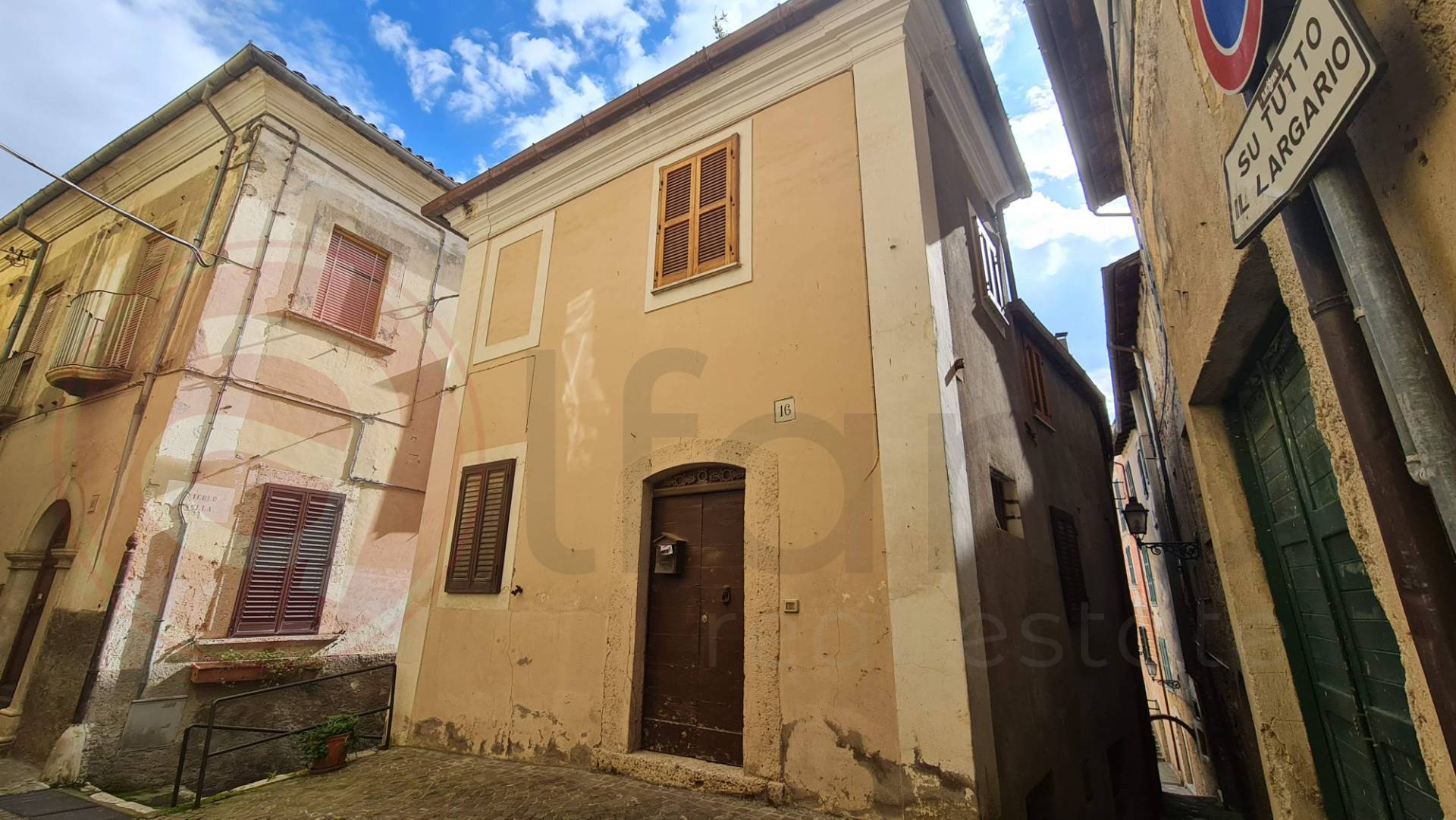 Abitazioni tipiche storiche in vendita a Arpino