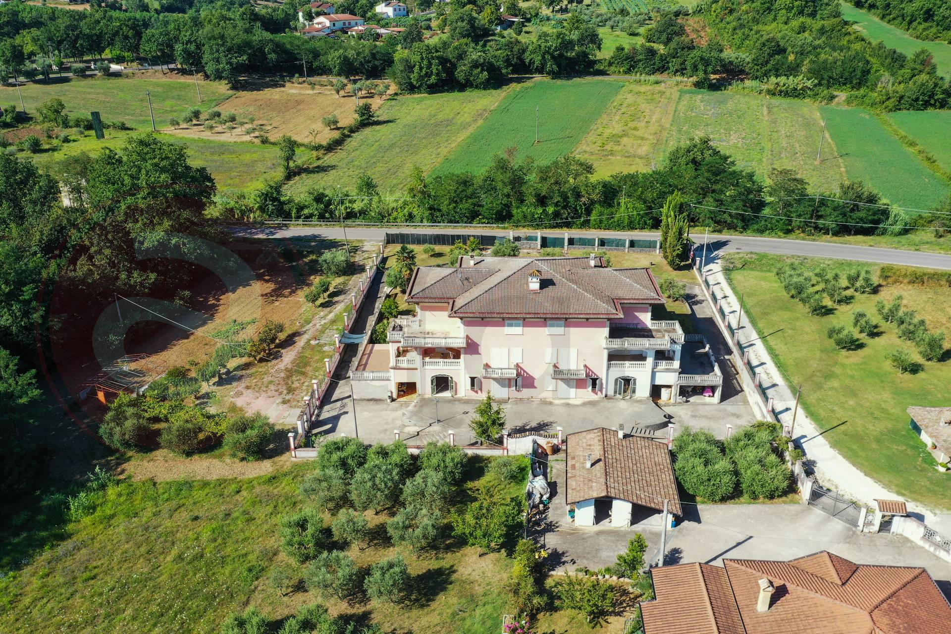 Villa bifamiliare in vendita a San Giovanni Incarico