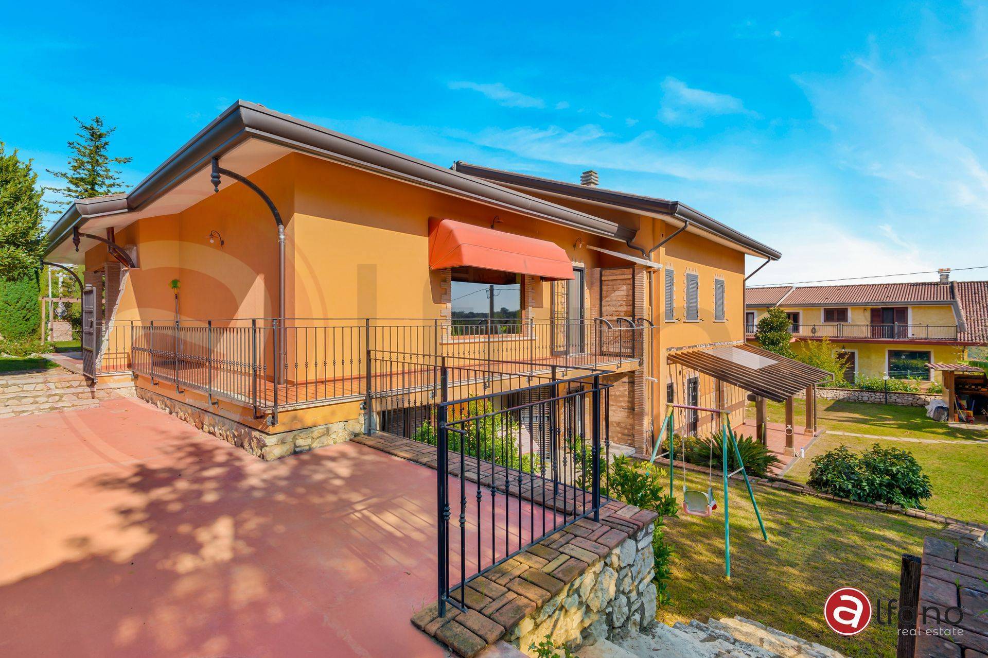 Villa bifamiliare in vendita a Arnara