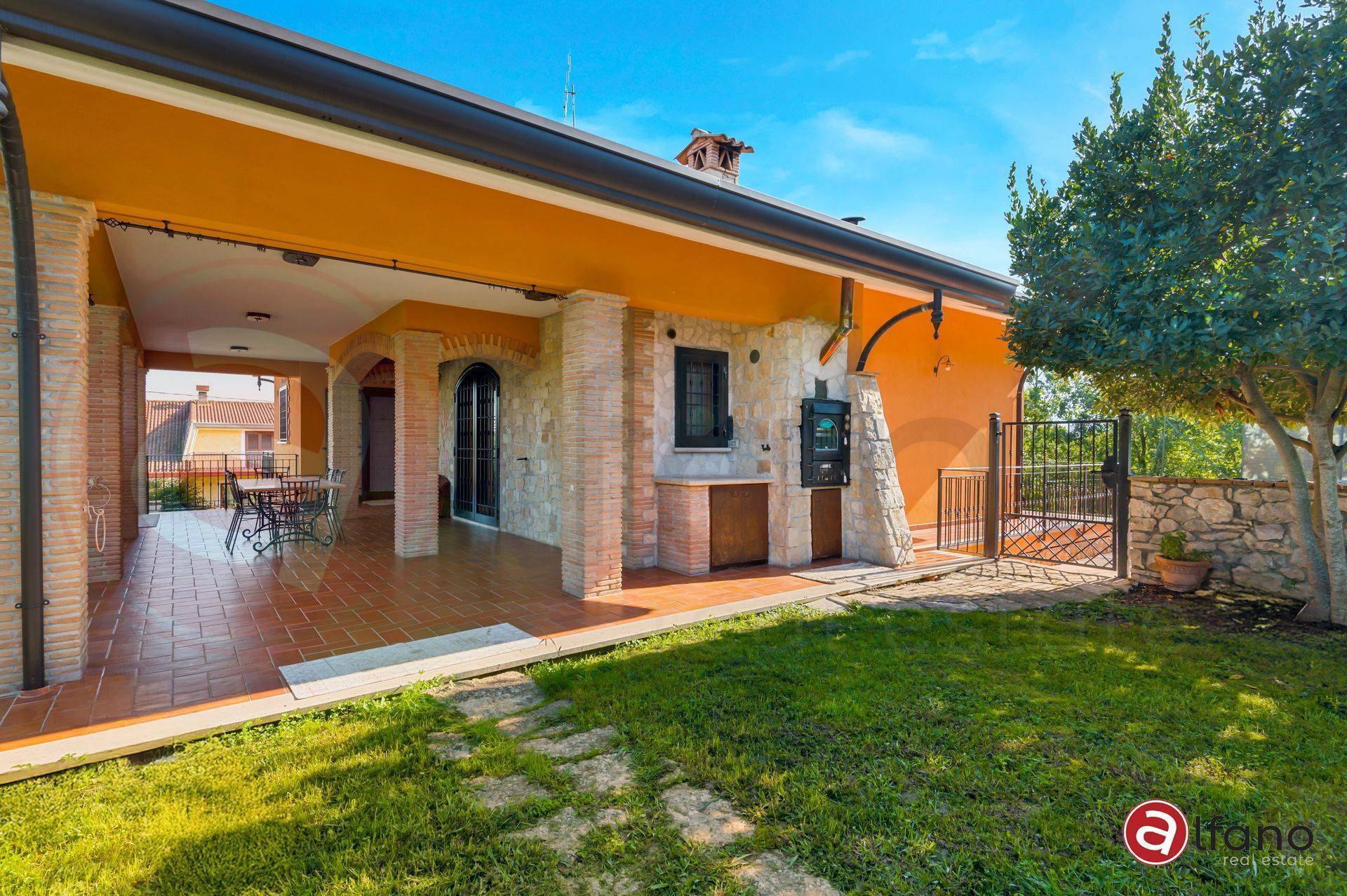 Villa bifamiliare in vendita a Arnara