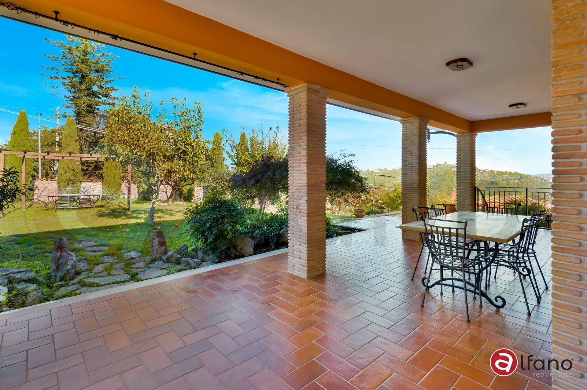 Villa bifamiliare in vendita a Arnara