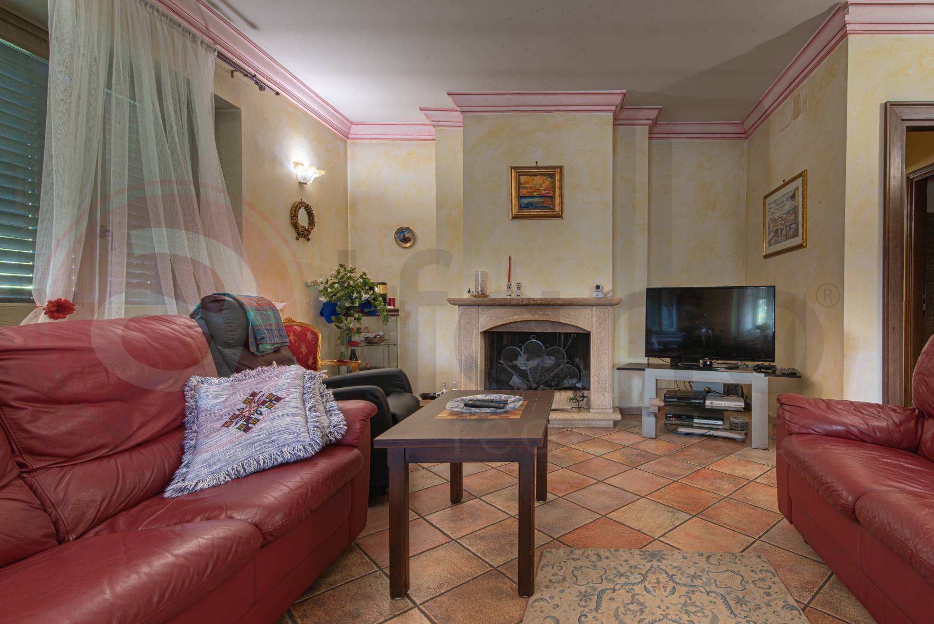 Villa in vendita a Cervaro