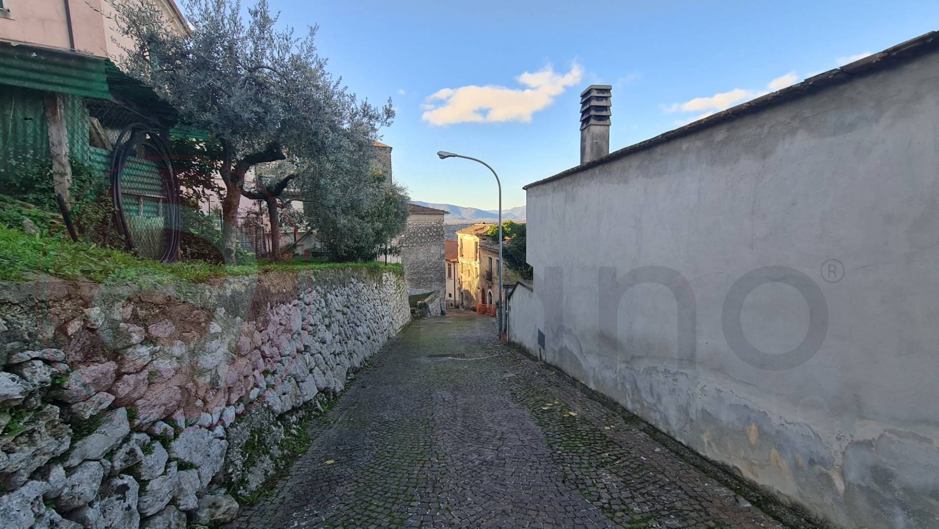 Abitazioni tipiche storiche in vendita a Arce, centro storico