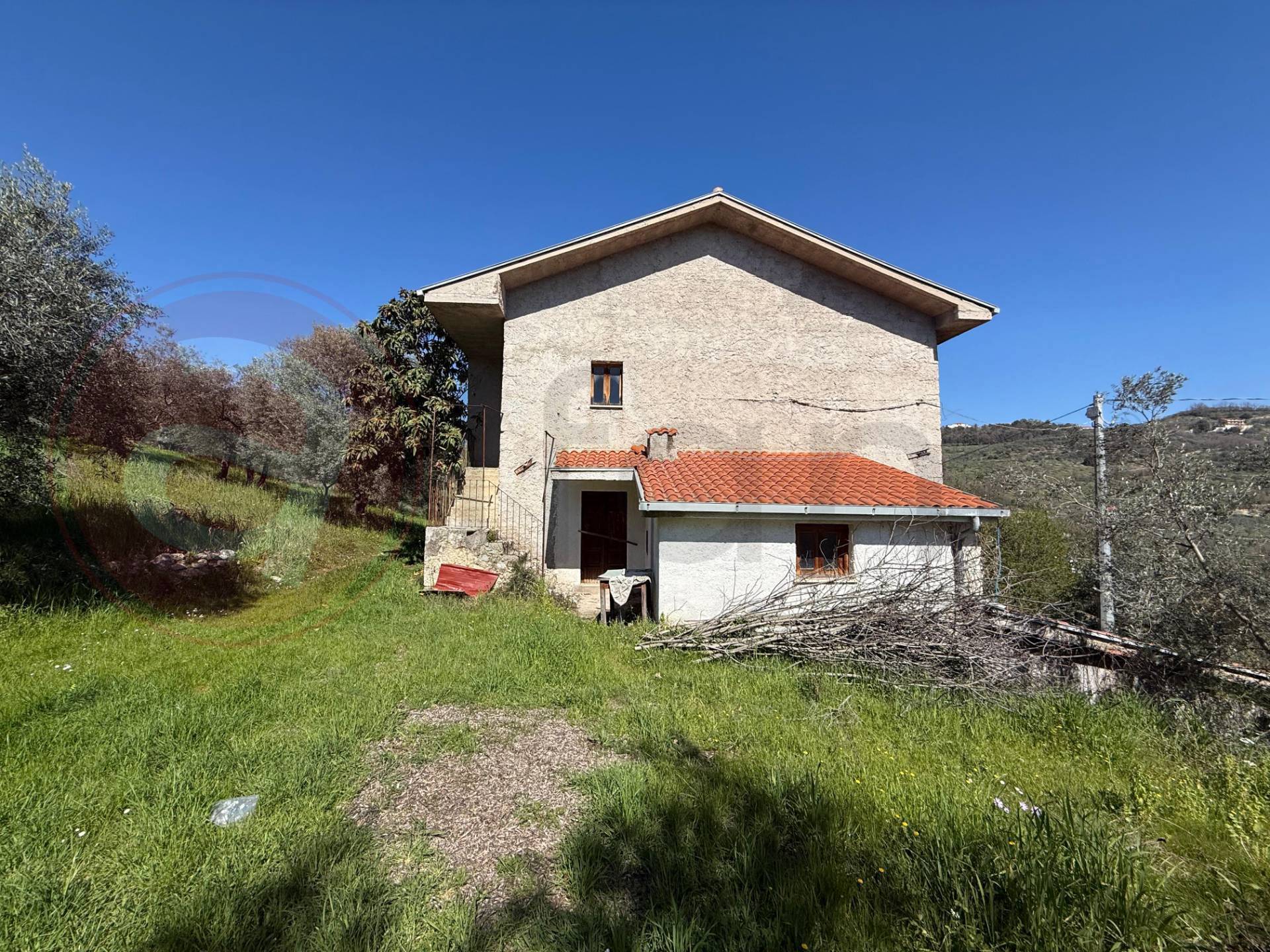 Casale di campagna in vendita a Arpino