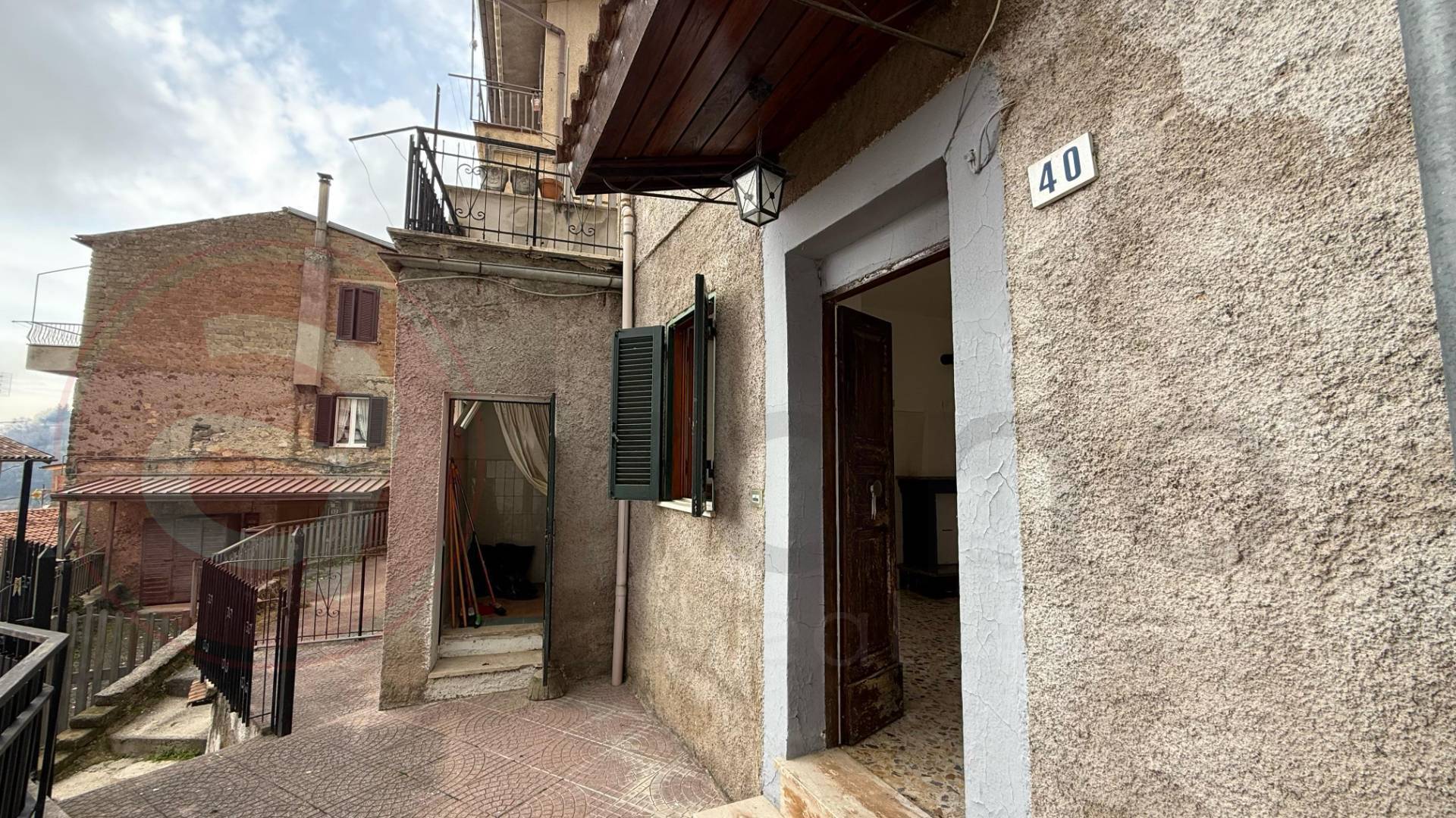 Palazzo intero stabile in vendita a Piglio