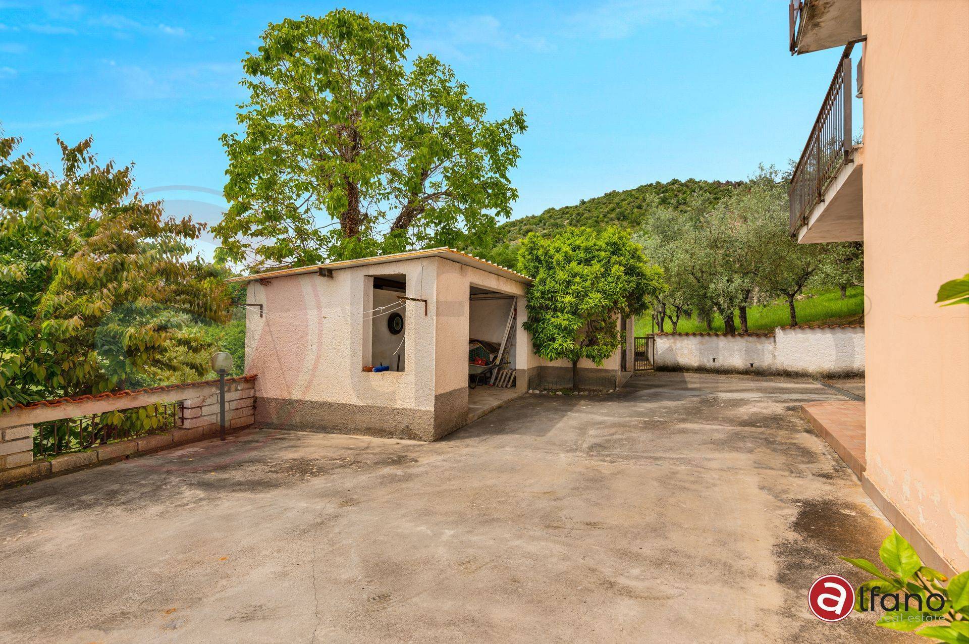 Casa indipendente in vendita a Colfelice, Villafelice