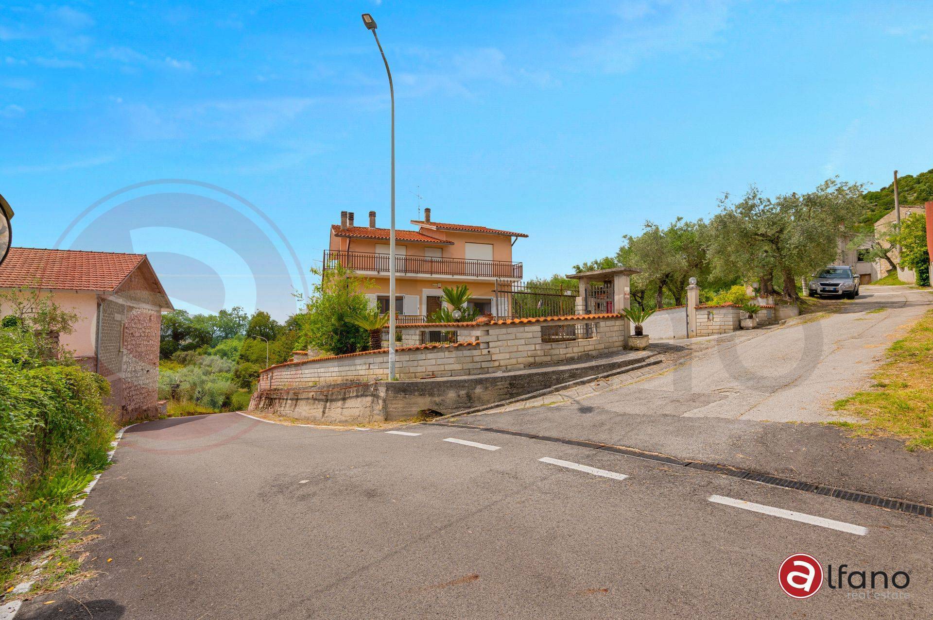 Casa indipendente in vendita a Colfelice, Villafelice