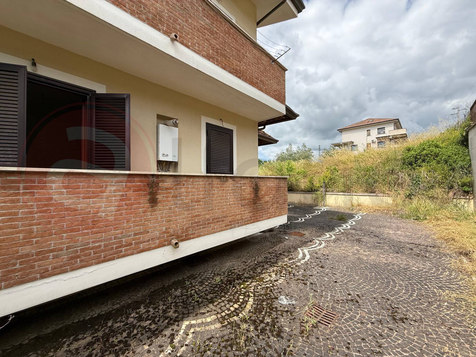 Appartamento in vendita a Colfelice