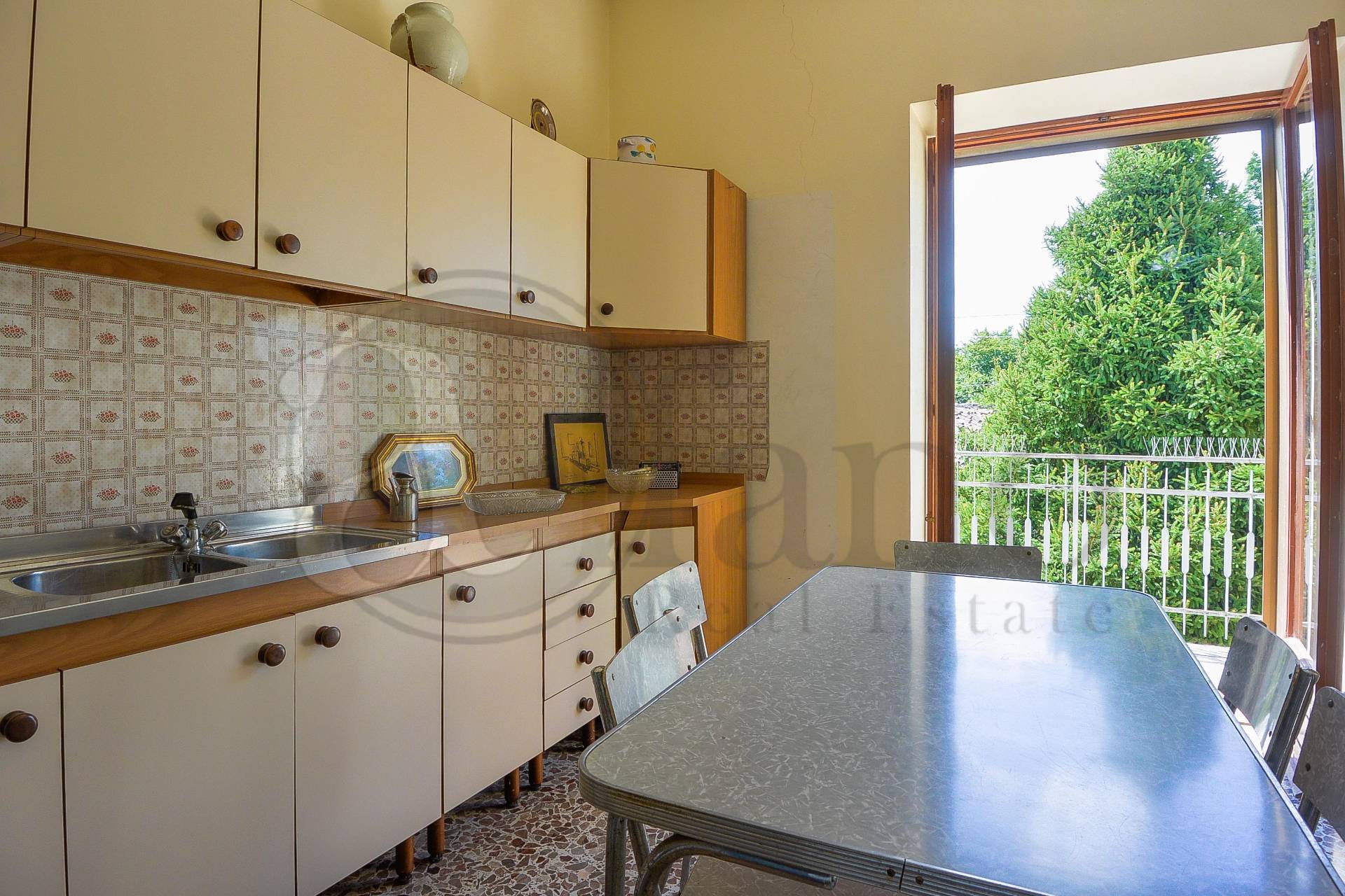 Casale di campagna in vendita a Pignataro Interamna